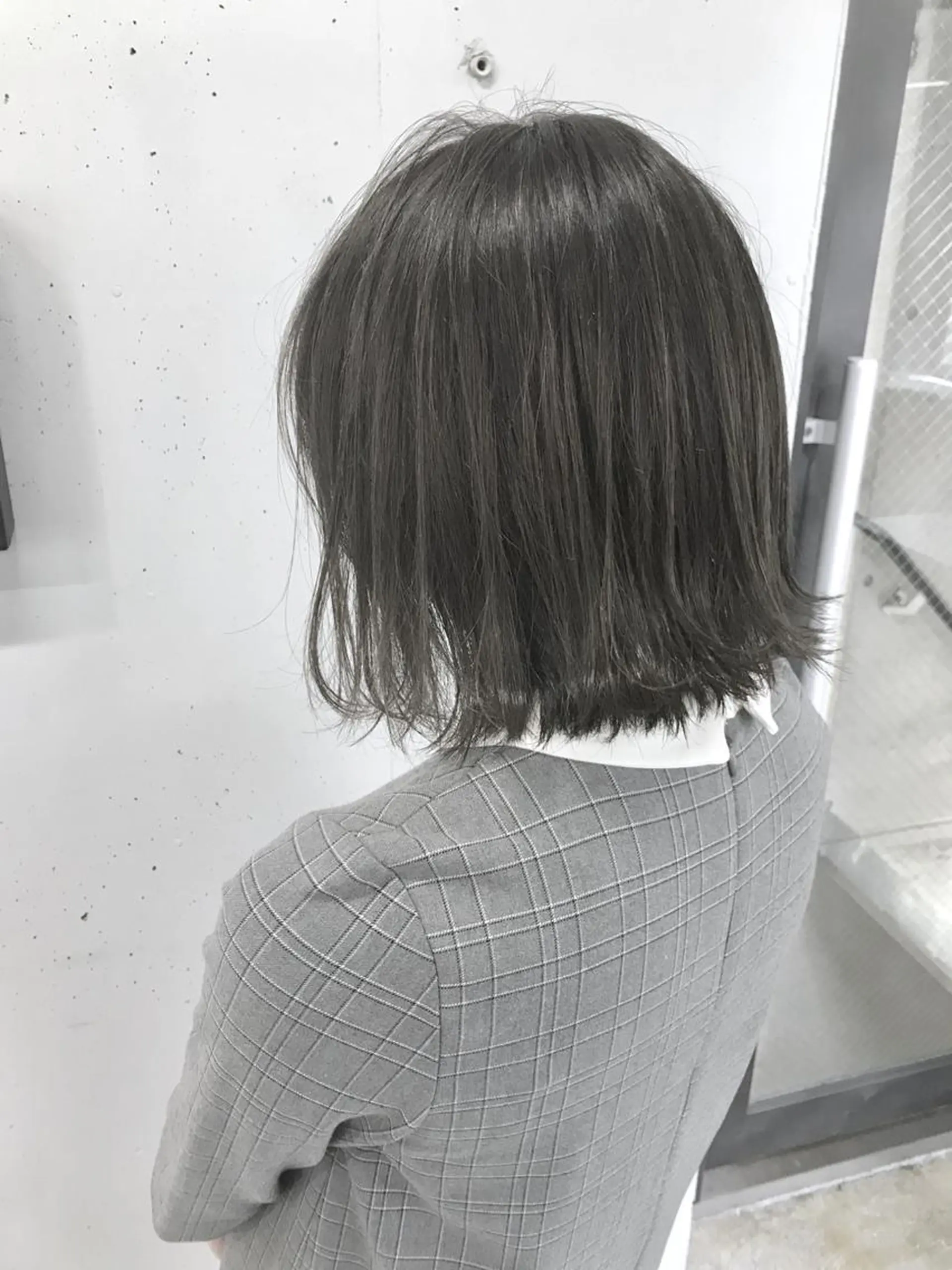 ショート カラー グレージュ ミント lok[ロク] 高田馬場のヘアスタイル