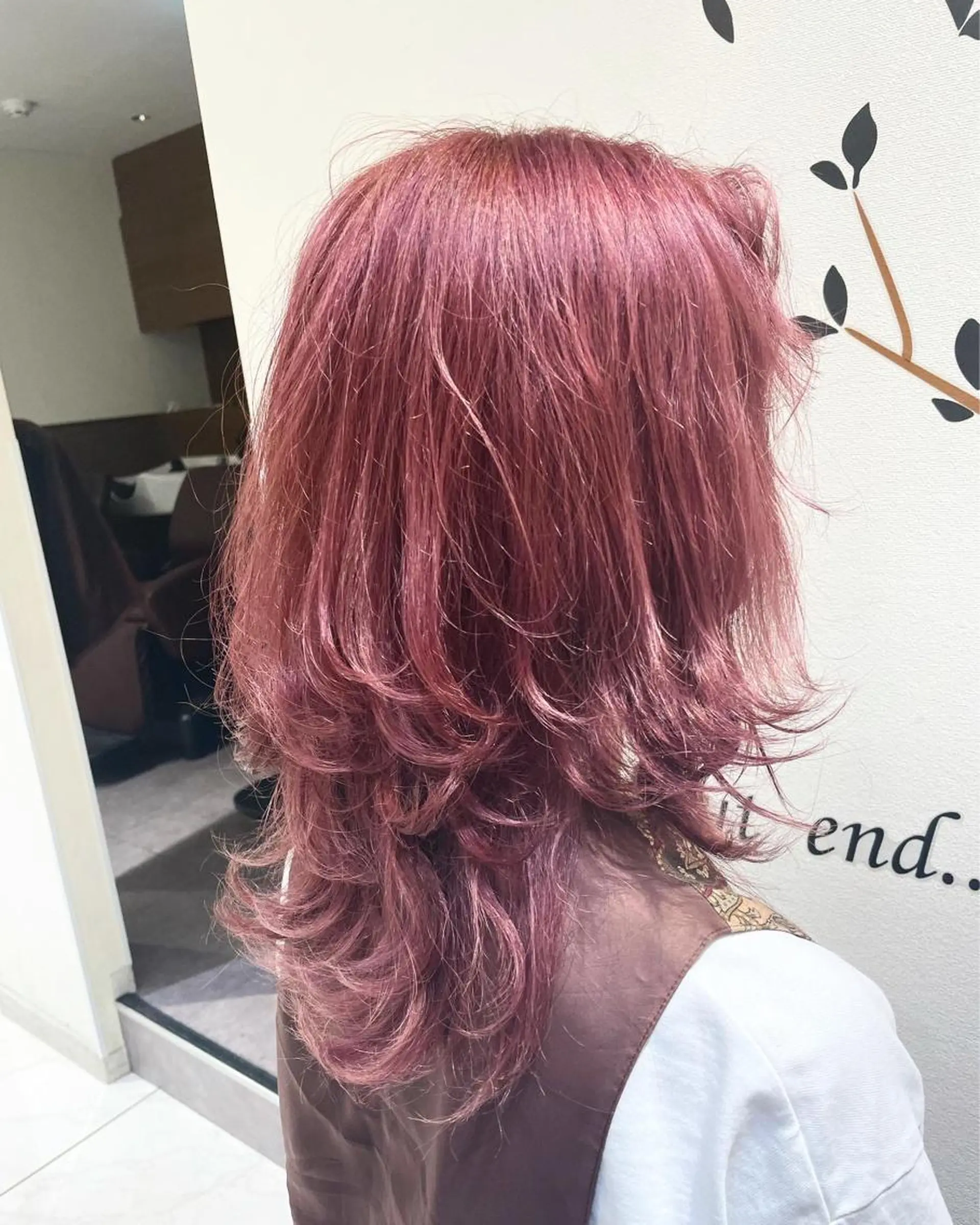 ミディアム カラー tint by alo bleach 大阪梅田【ティントバイアロブリーチ】所属・✨武内凌太✨ カットモデル募集のヘアスタイル