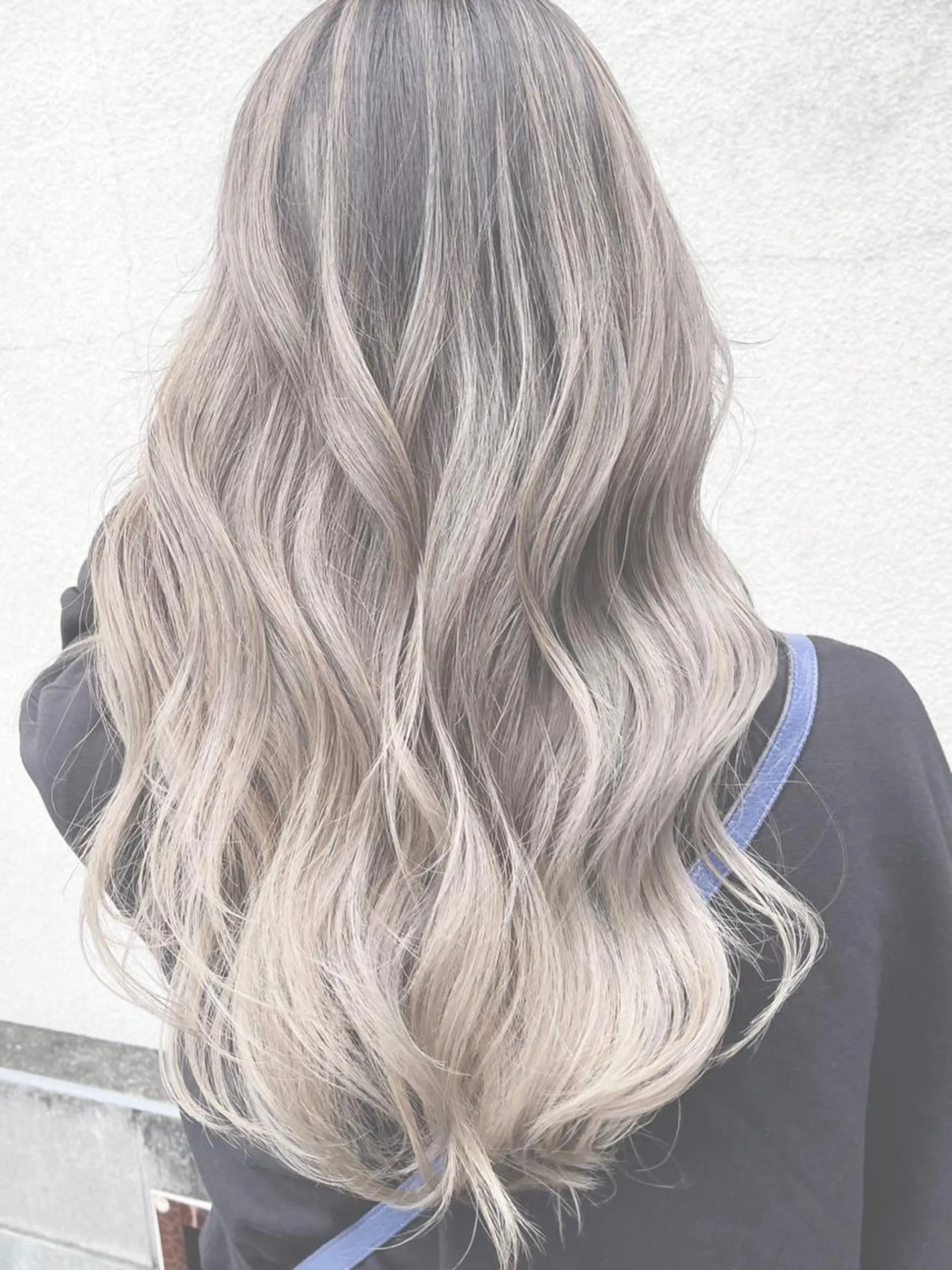 セミロング ハイライト 髪質改善 レイヤーカット トリートメント ヘアカラー トリートメント 小林 正樹のヘアスタイル