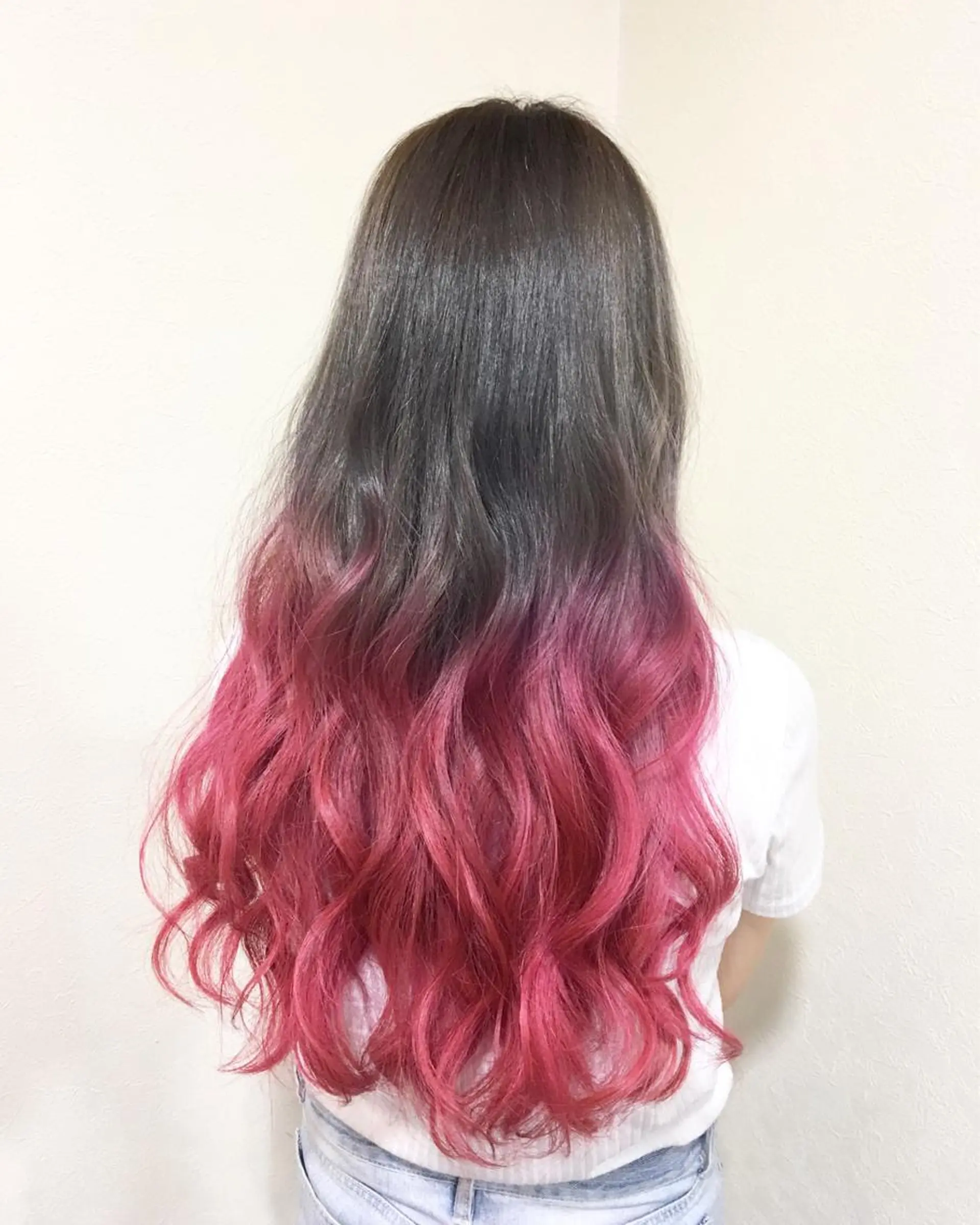 ロング ヤマグチ ヒカルのヘアスタイル