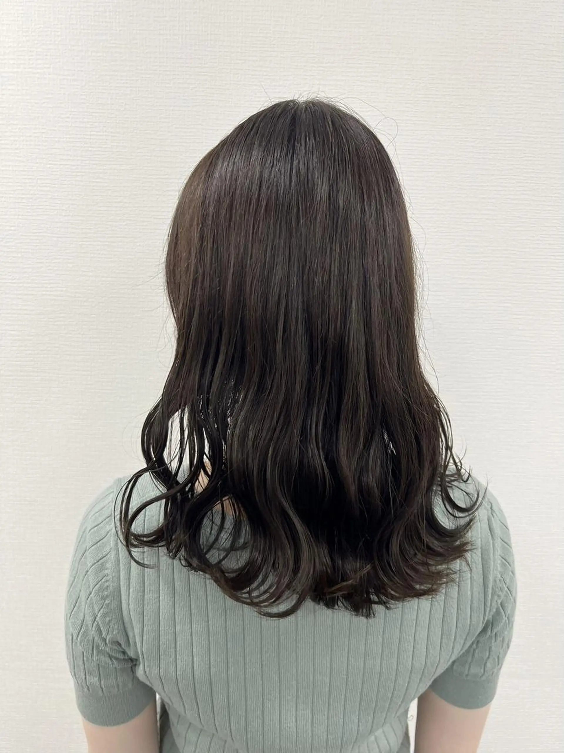 カラー EARTH日吉店所属・🌼リナ🌼赤み消し オリーブ/ブラウンのヘアスタイル