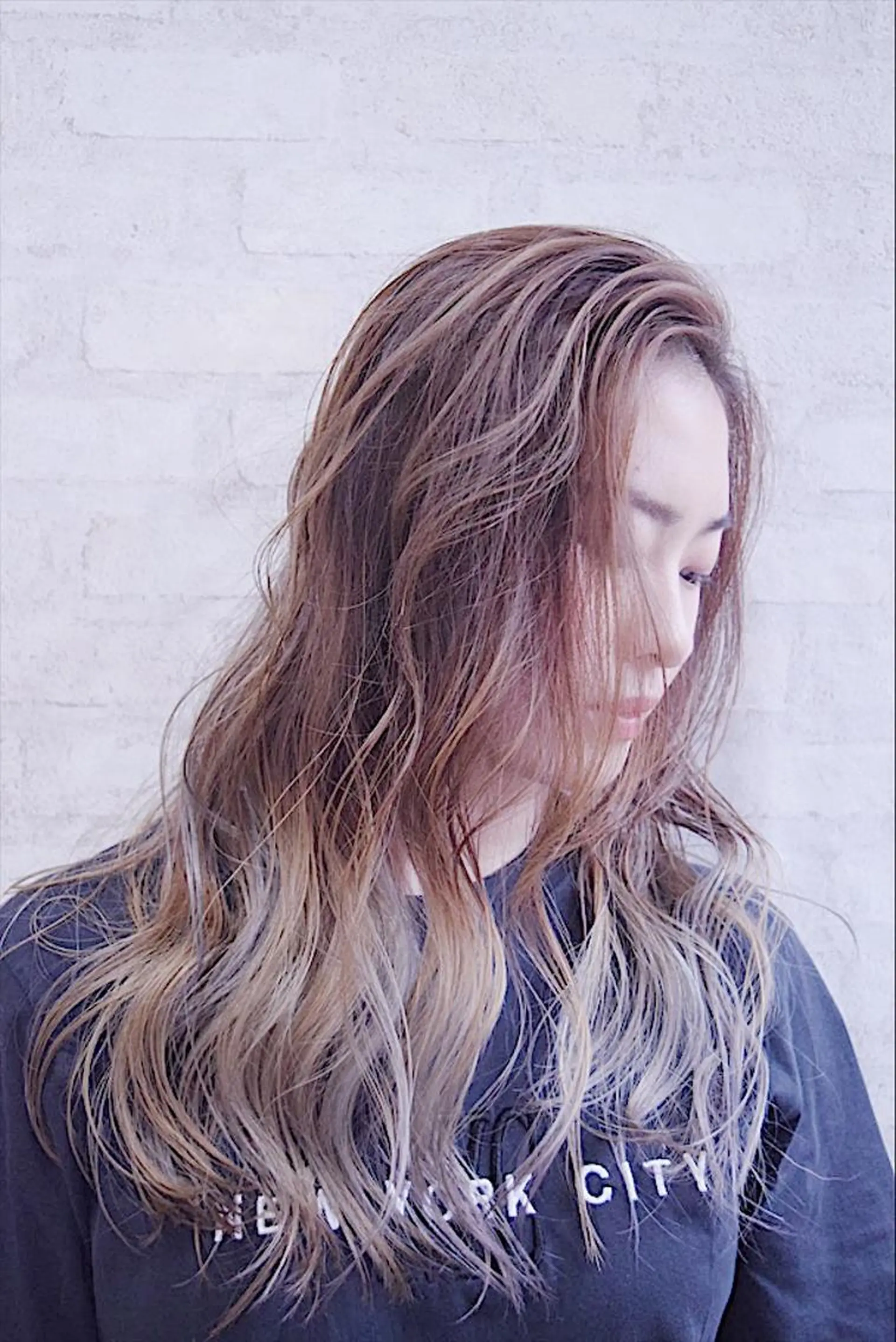 ロング カラー バレイヤージュ レイヤーカット ヘアカラー トリートメント ハイトーンカラー RYUのヘアスタイル