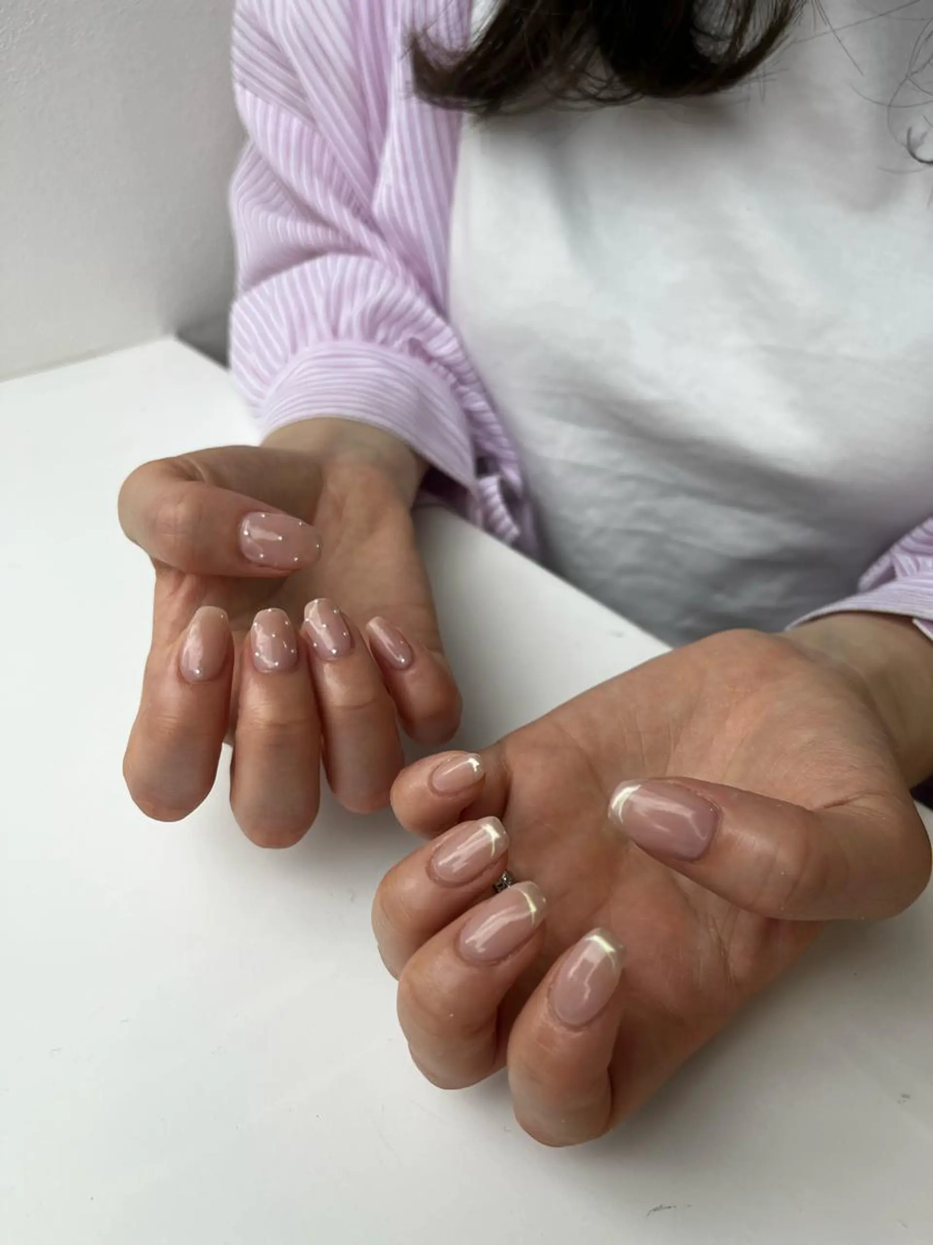 ネイル オーロラネイル フレンチネイル 氷ネイル・うるうるネイル 小川 奈々花のネイルデザイン