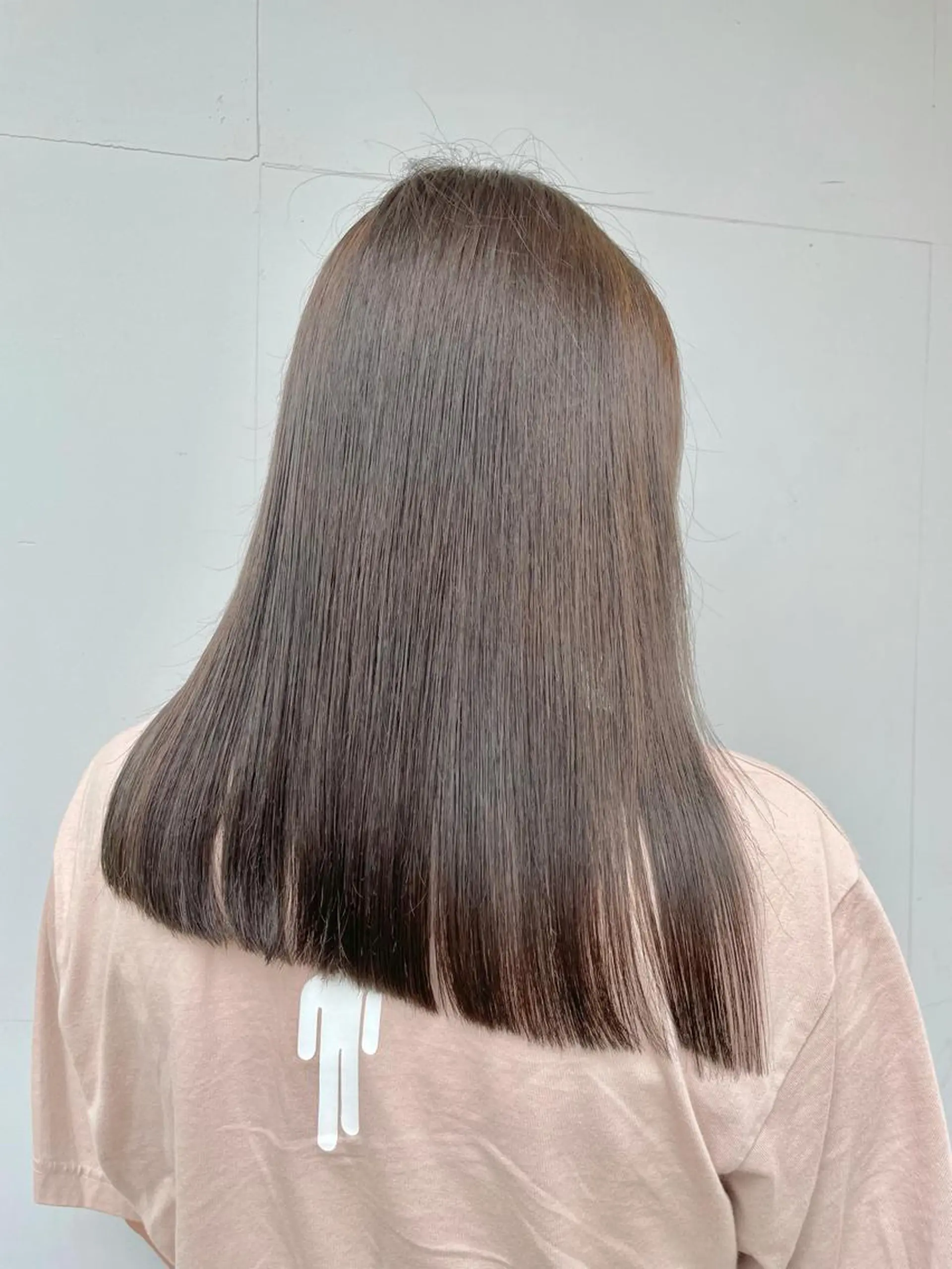 セミロング ヘアカラー トリートメント もにか🌞原宿/渋谷 🌝ブリーチカラーのヘアスタイル