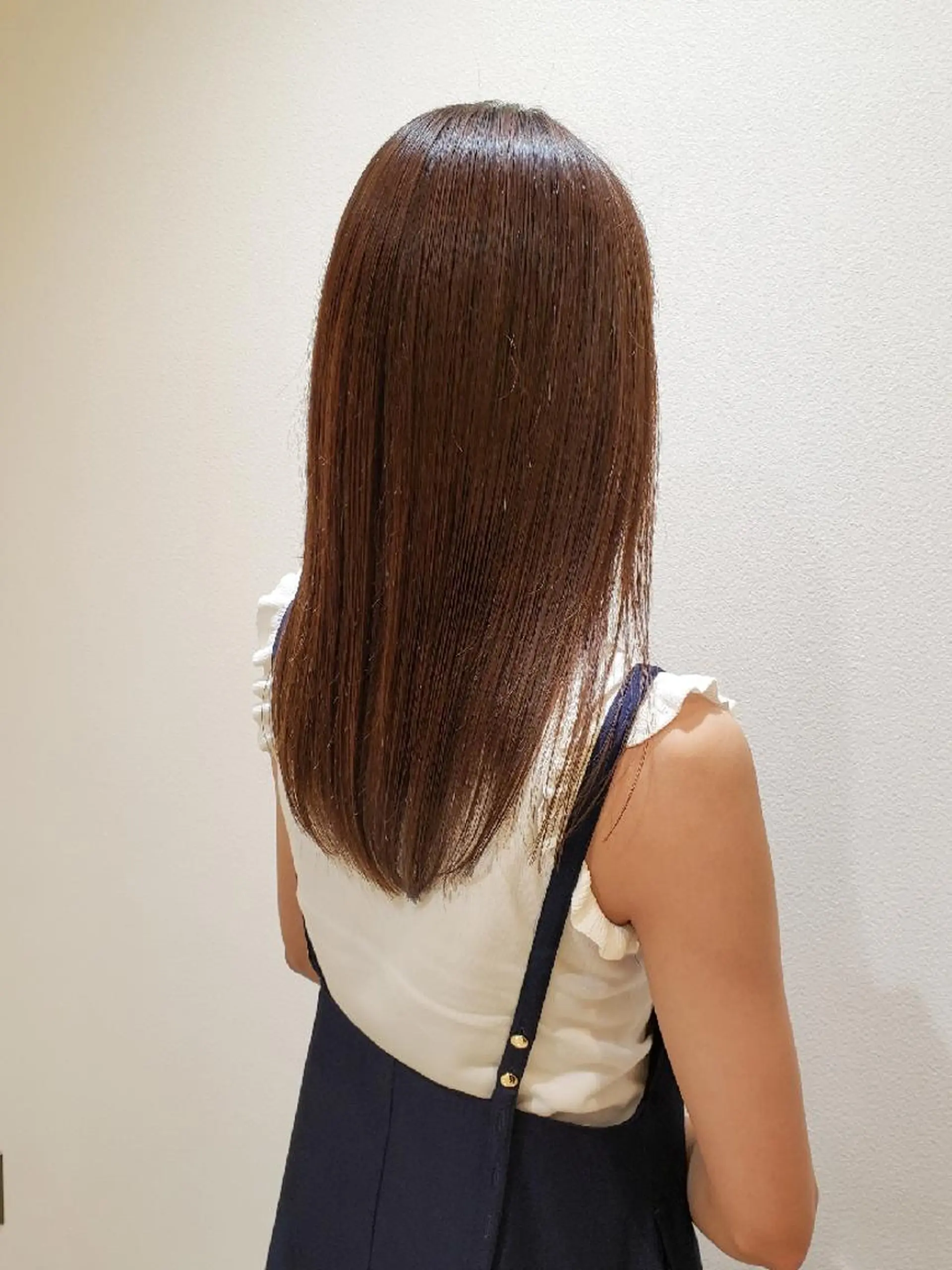 セミロング パーマ カット 縮毛矯正 トリートメント 美髪⭐︎髪質改善 井上 康司のヘアスタイル