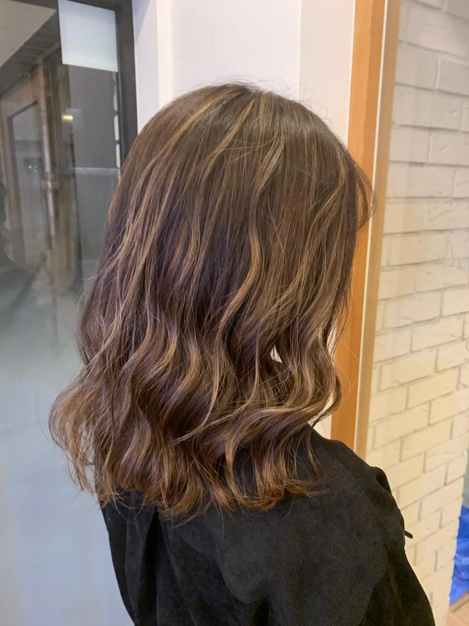 ミディアム カラー ヘアアレンジ ハイライトカラー ハイライト 🎗秋山勇 /三宮指名No.1のヘアスタイル