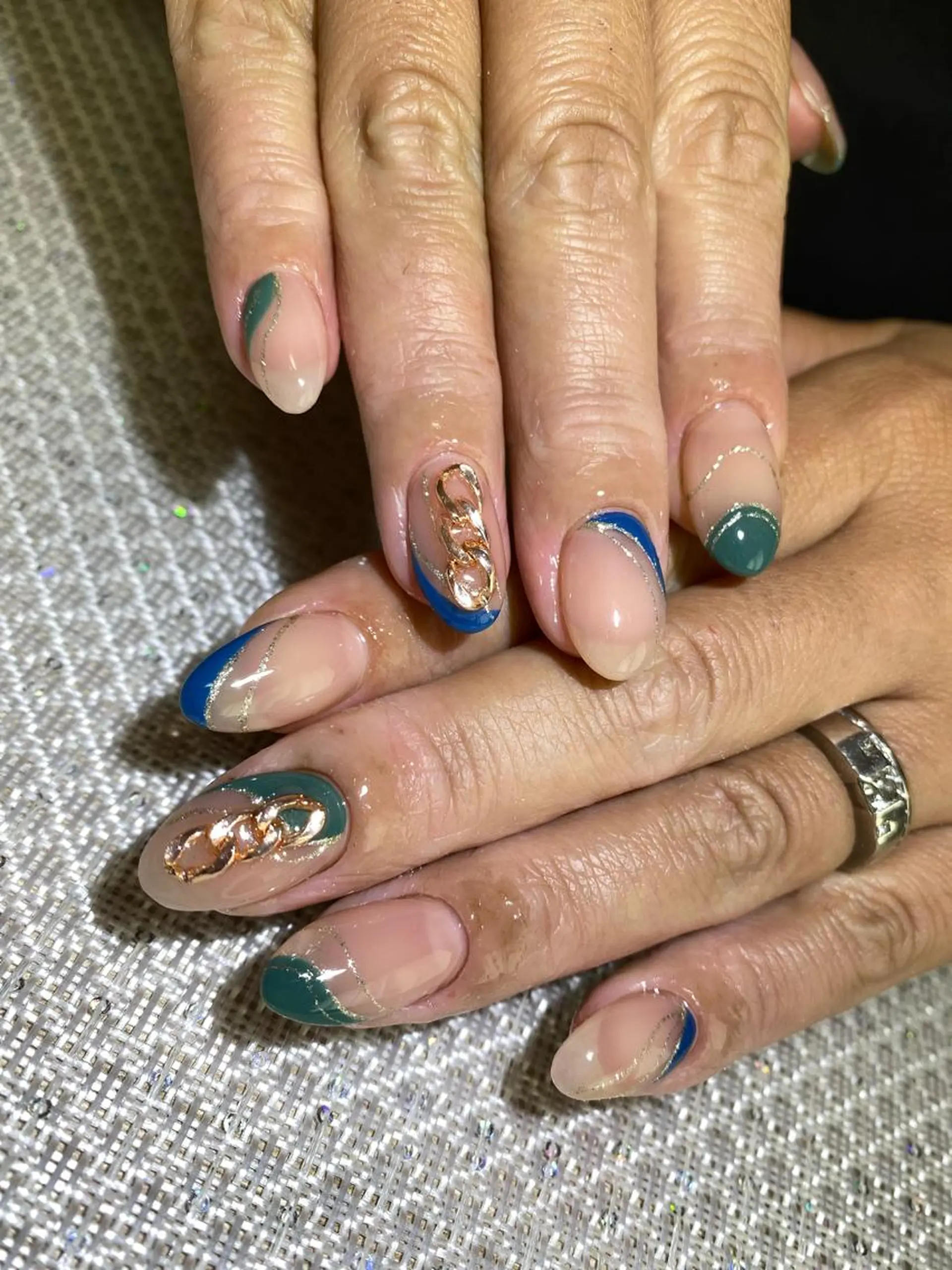 ネイル ブルー フレンチネイル グリーン Esthetic Will所属・will 有希のネイルデザイン