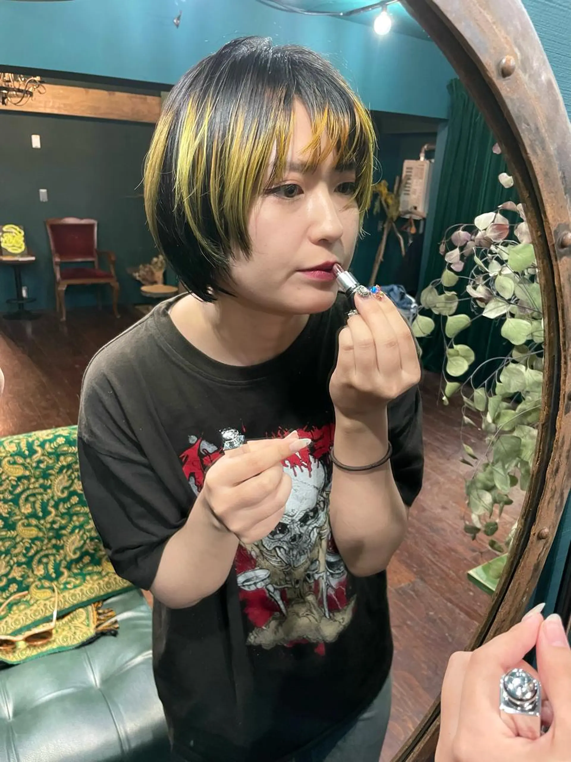ミディアム カット ヘアカラー トリートメント vivre libre所属・vivre libreのヘアスタイル
