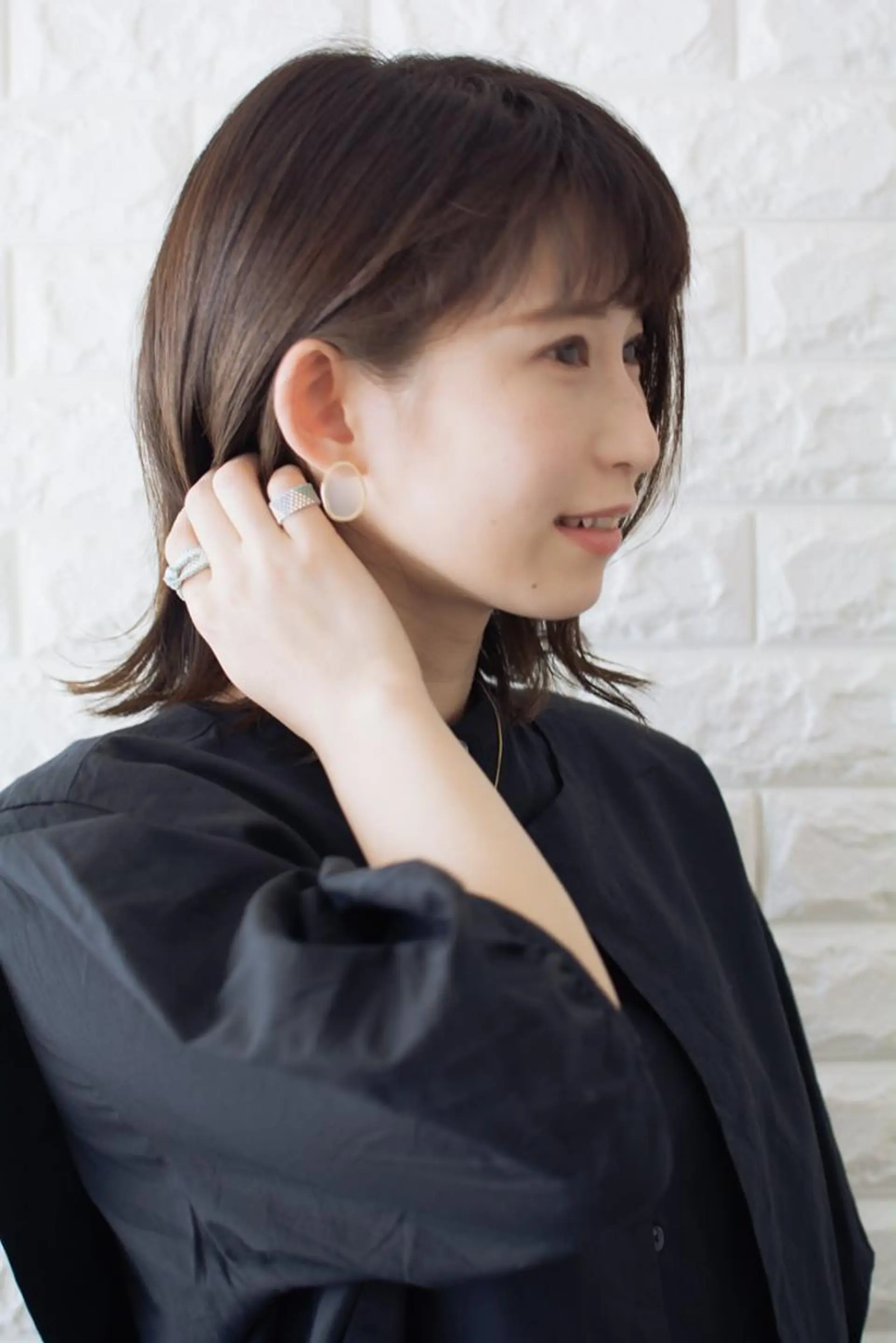 ミディアム カラー ショートボブ ベージュカラー ブルーカラー ブルージュ グレージュ 撮影モデル 斉藤 正敏のその他イメージ