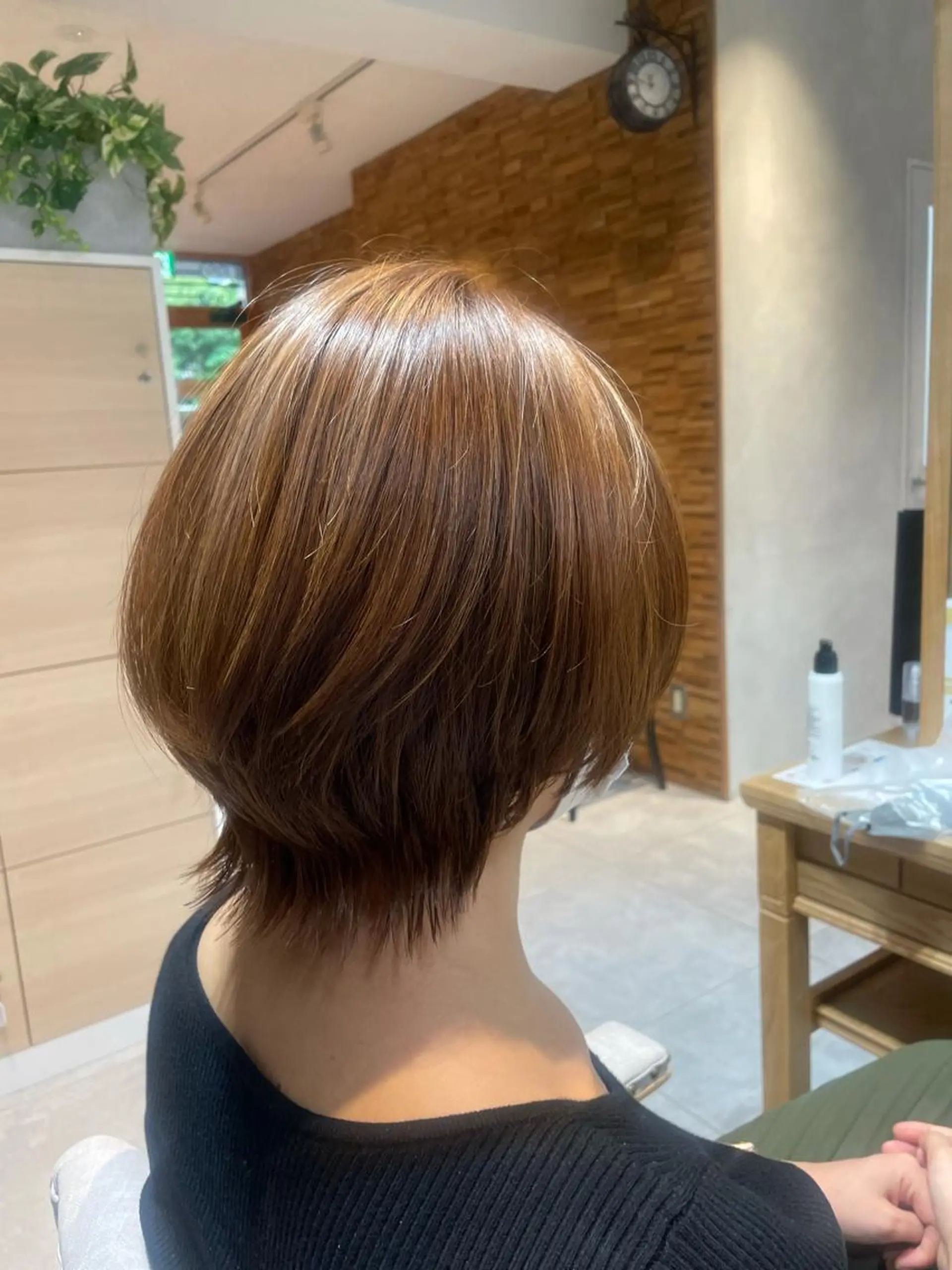 ショート ショートヘア ウルフカット 若林 良のヘアスタイル