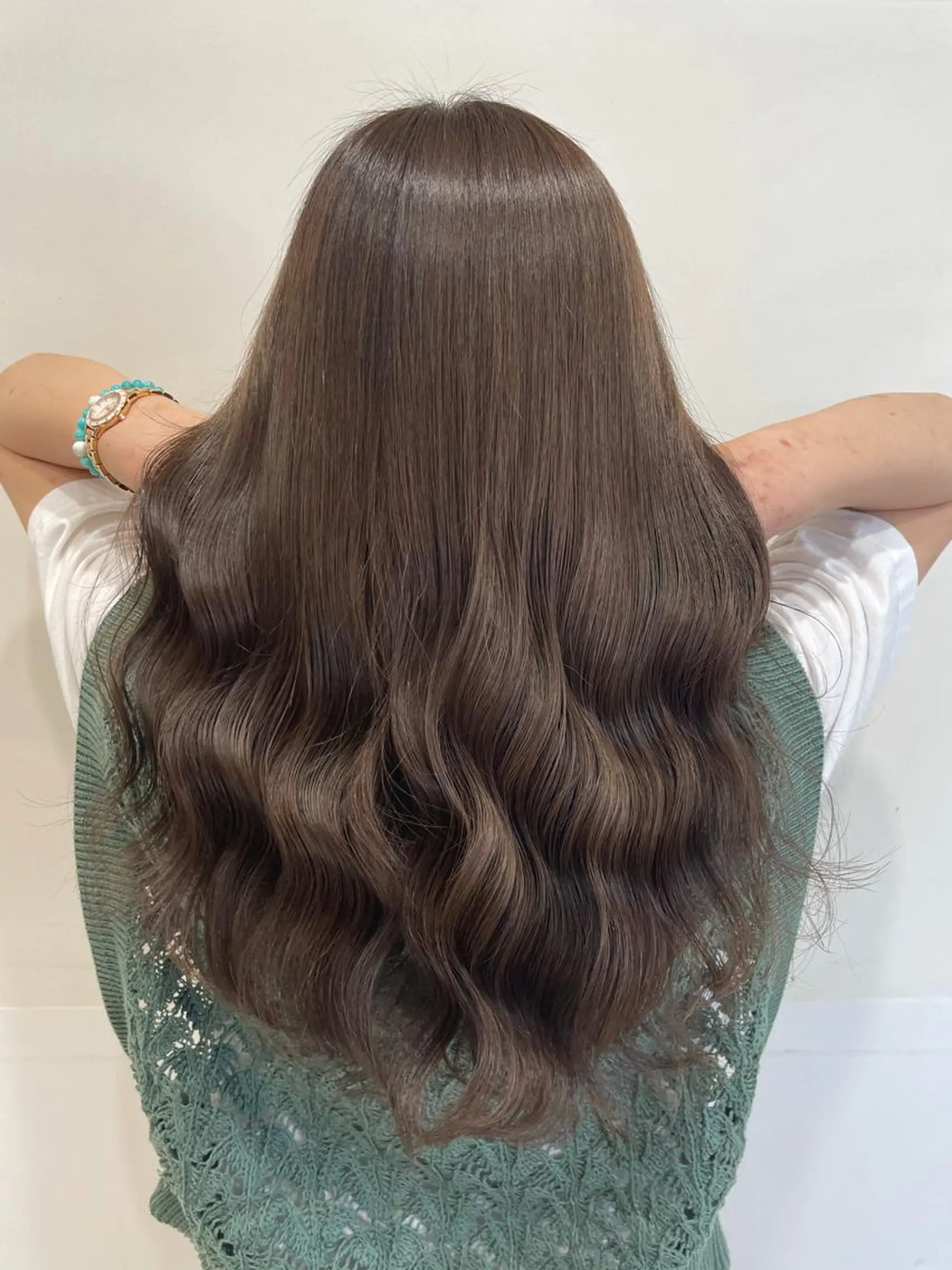 セミロング カラー ヘアアレンジ キッズ ネイル マツエク・マツパ アッシュ ベージュカラー 髪質改善 トリートメント 縮毛矯正 トリートメント ヘアセット 髪質改善カラー🦋 田村のヘアスタイル
