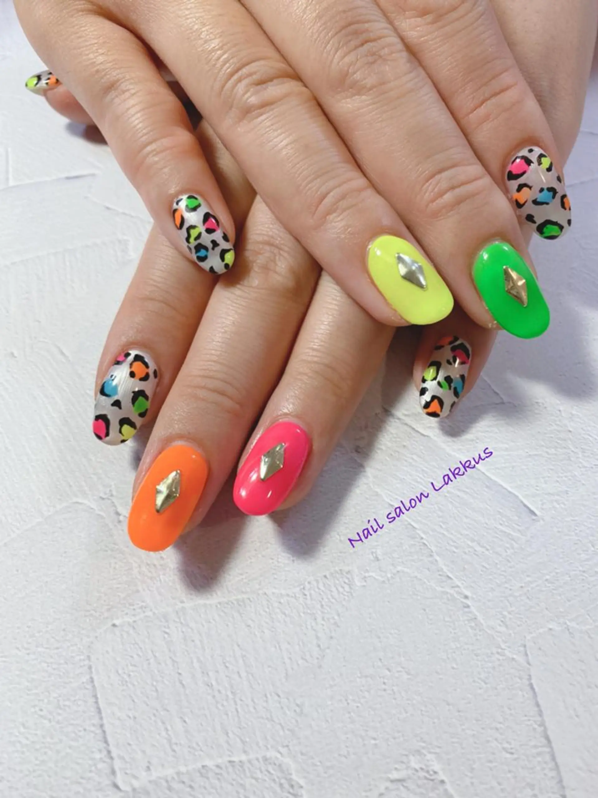 ネイル Lakkus T－CHIのネイルデザイン