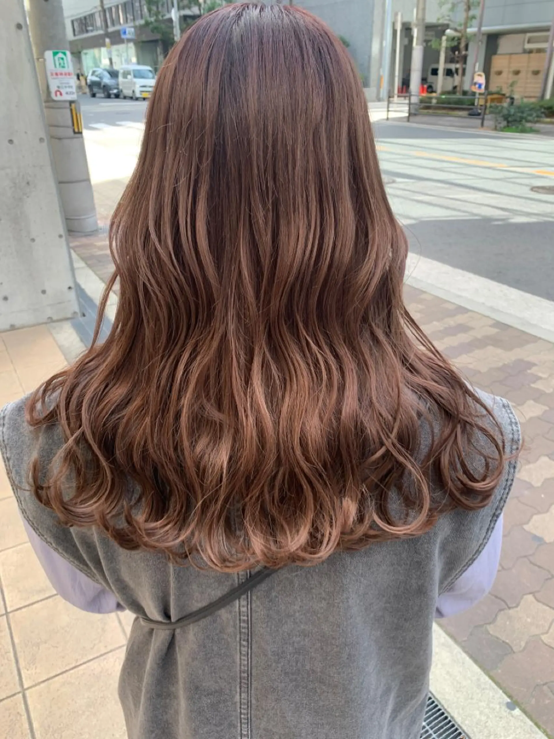 ロング カラー ヘアアレンジ メンズ キッズ ショートボブ メンズバレイヤージュ メンズブリーチ メンズハイライト メンズハイトーン 🌈難波🌈ベージュ カラー【ヒロム】のヘアスタイル
