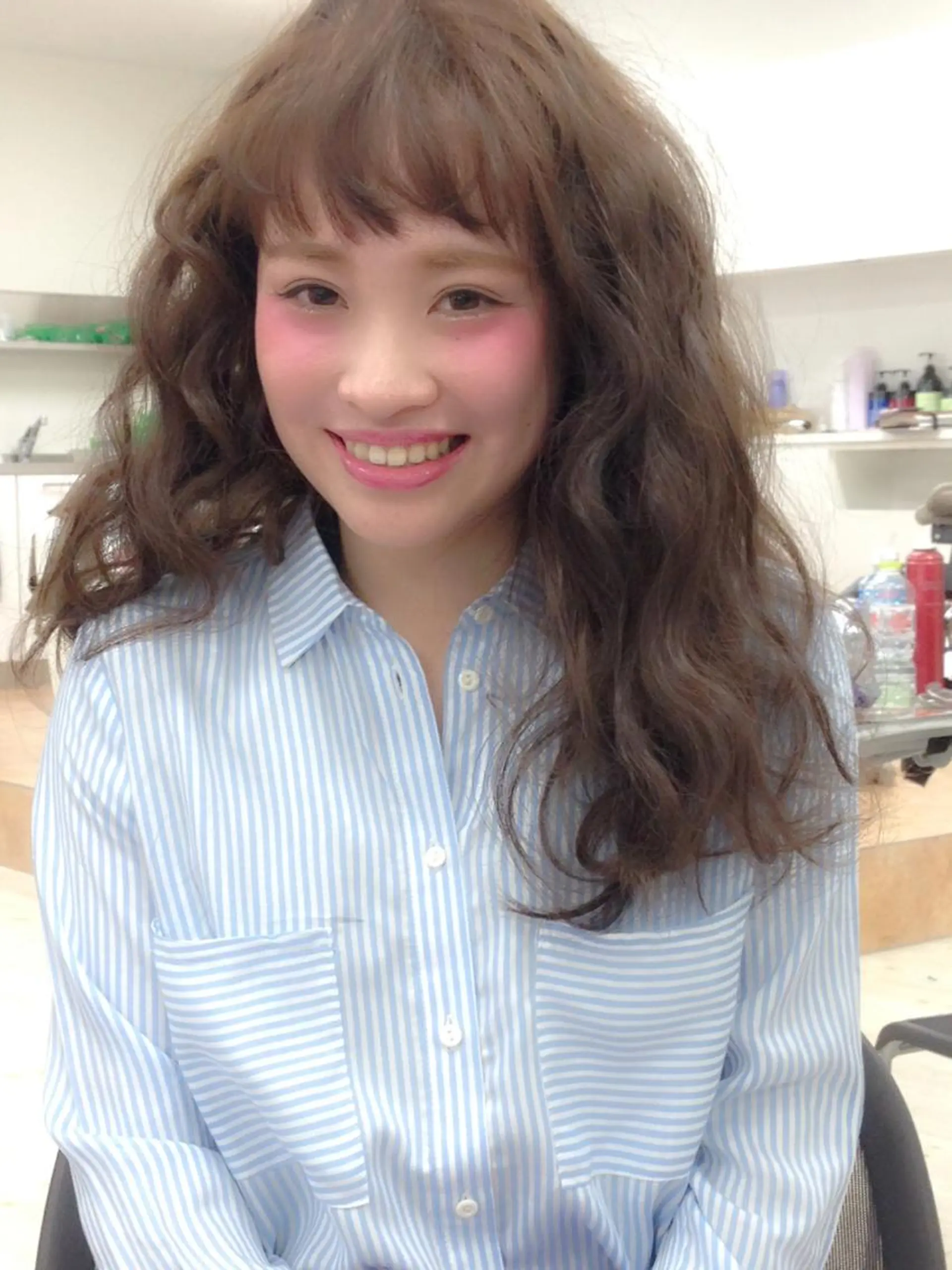 ロング graxi'    グラシー所属・ブリーチ/ハイトーン SERINAのヘアスタイル