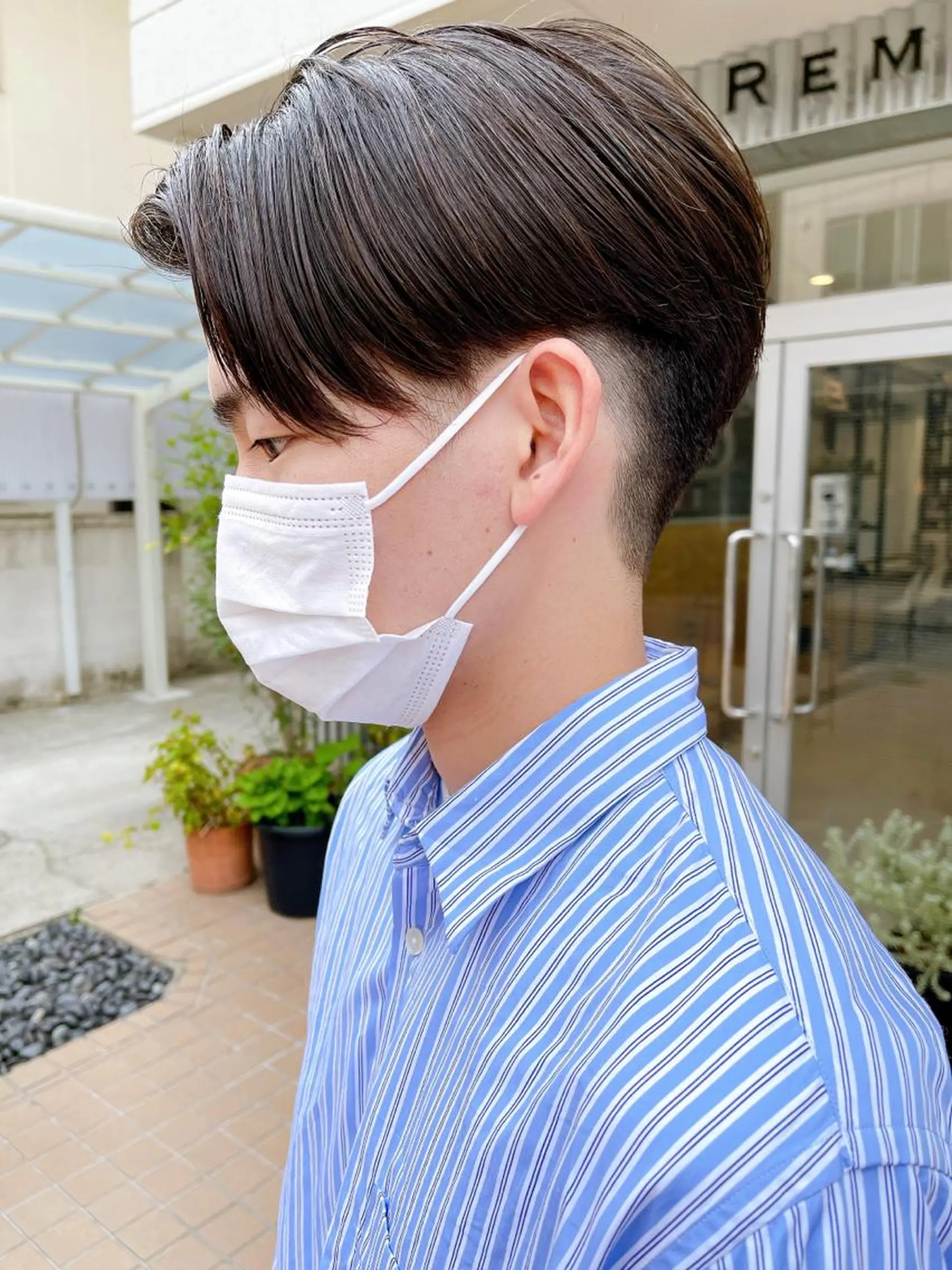 ショート パーマ メンズ センターパート カット パーマ メンズパーマ タカキリョウのヘアスタイル