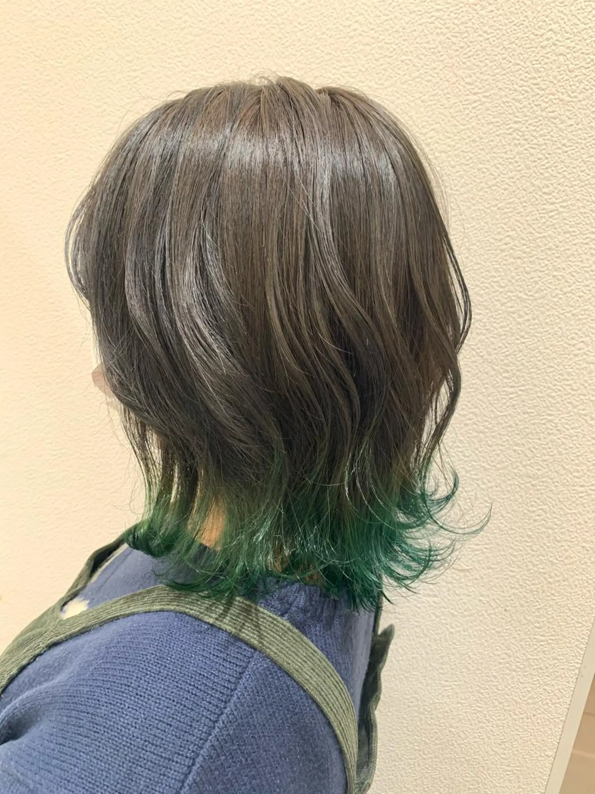 ミディアム くびれヘア くびれレイヤー レイヤーカット 柏本 果菜のヘアスタイル