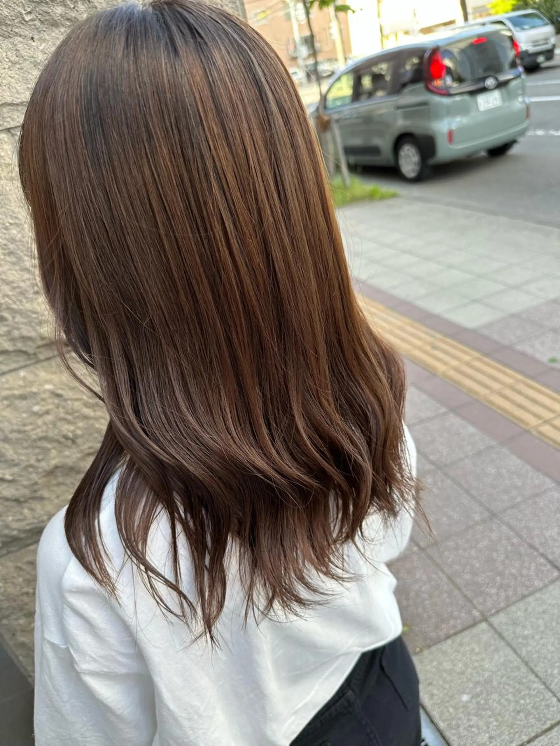 セミロング カラー ベージュカラー オリーブベージュ 安田 柚月のヘアスタイル