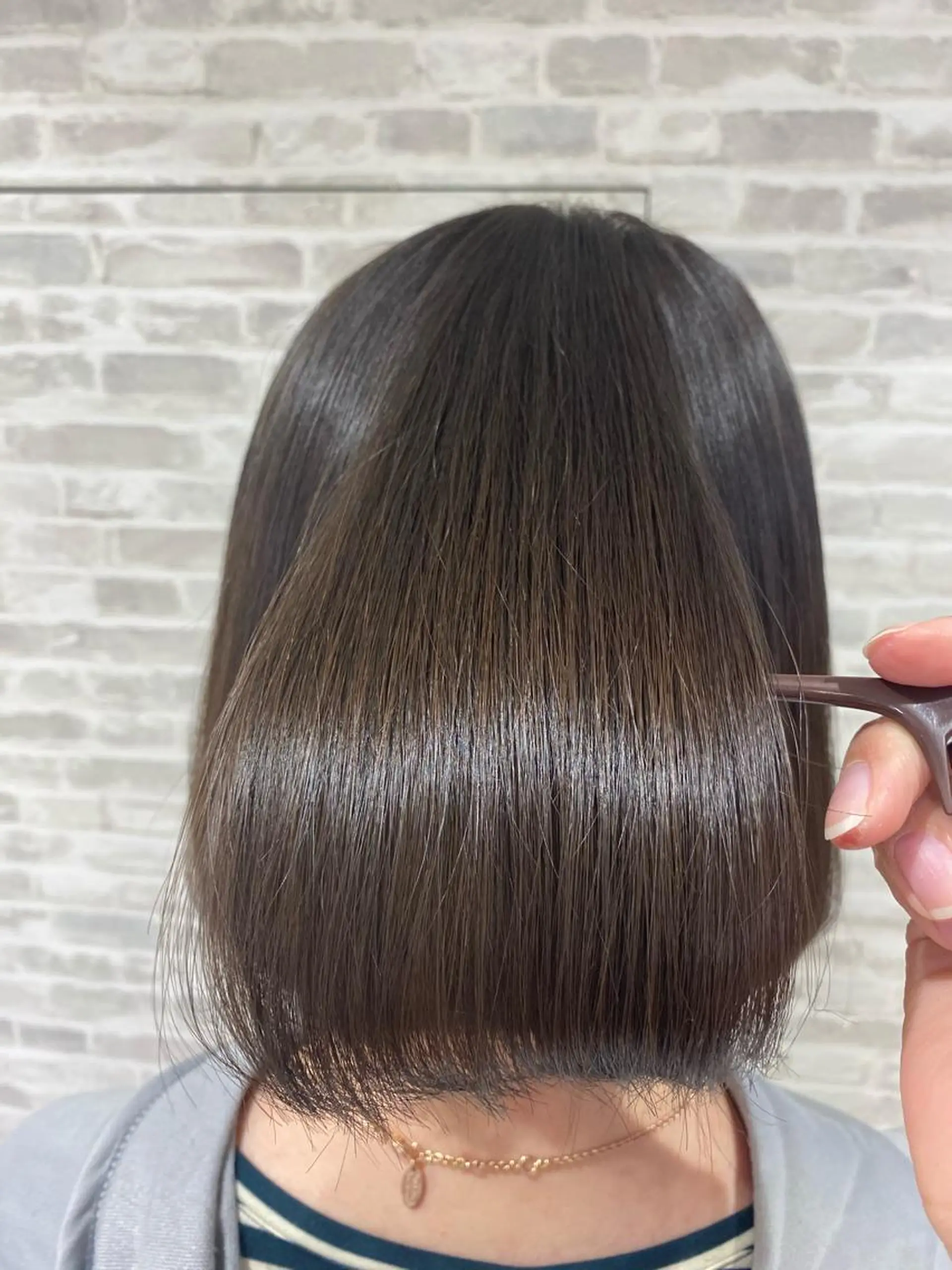 ミディアム 小金丸 里沙のヘアスタイル