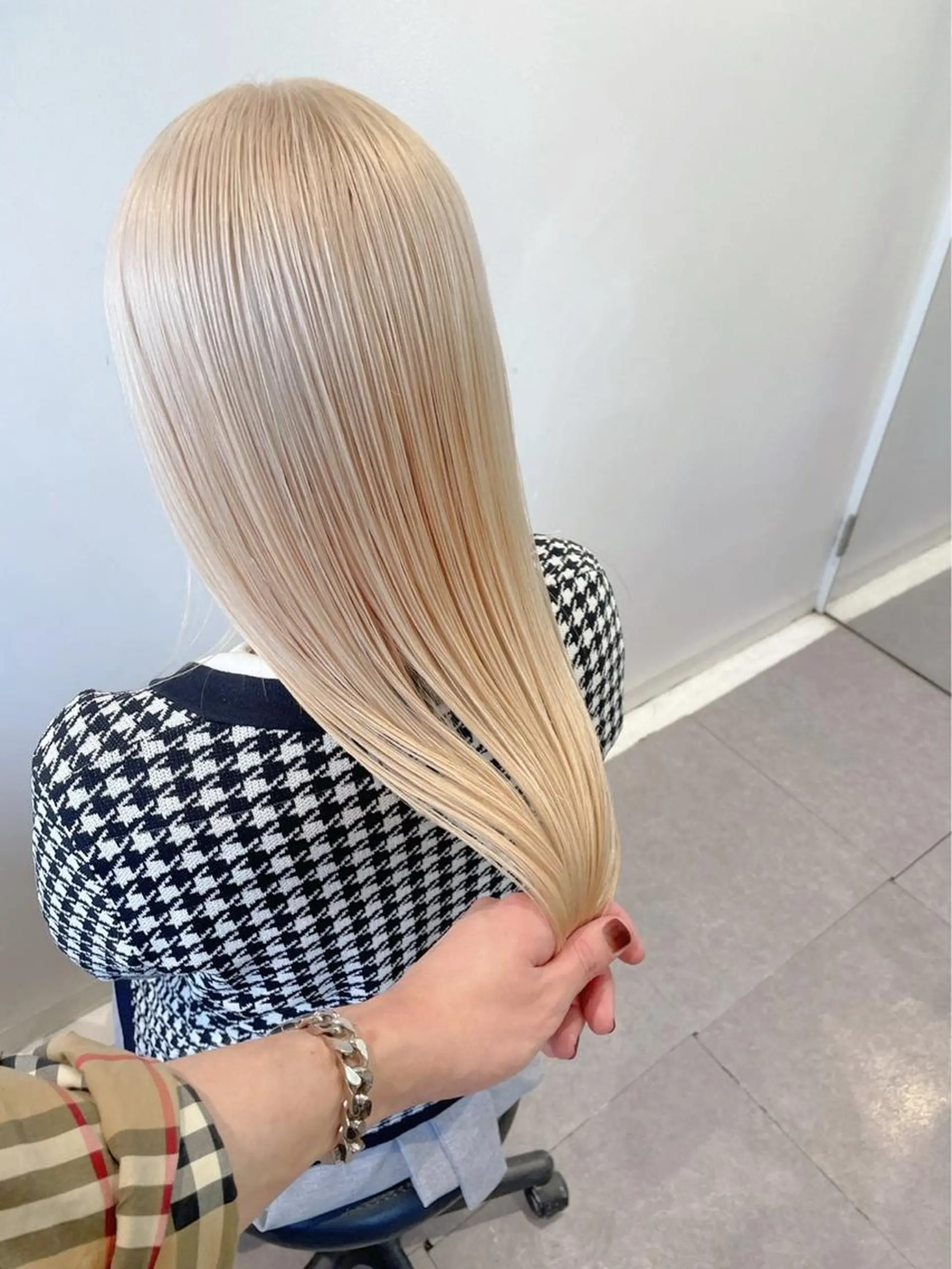 ロング カラー ヘアアレンジ Bob＆ハイトーン 専門家CHIHIROのヘアスタイル