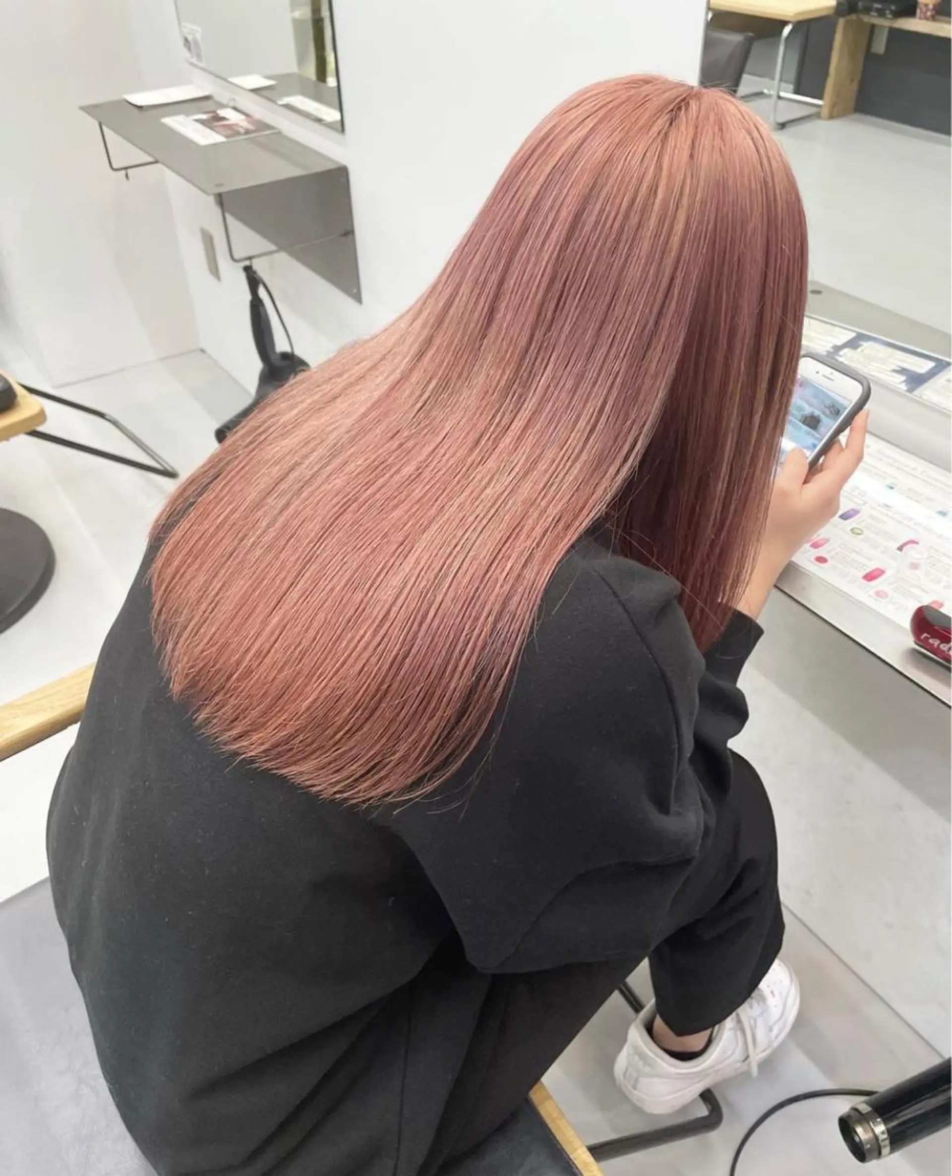 カラー ピンクカラー スパイキーショート パーマ　具志堅　太志のヘアスタイル