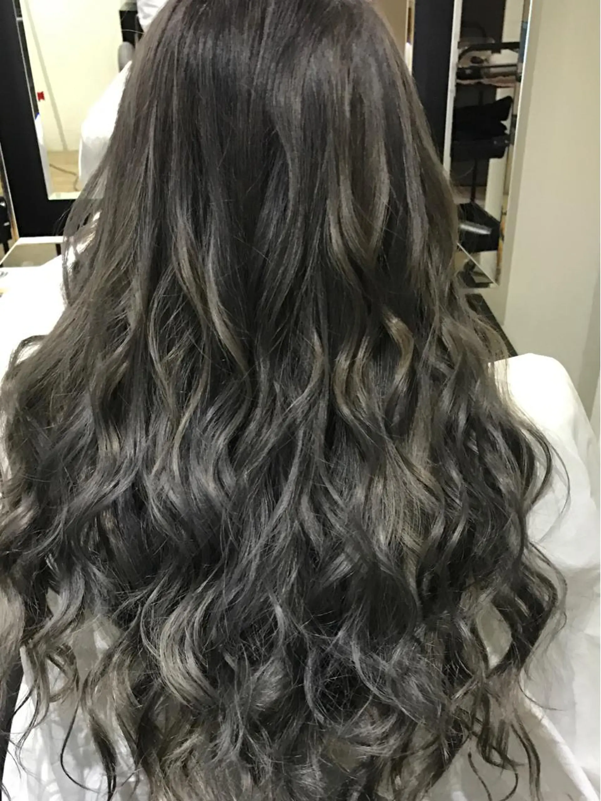 セミロング カラー 透明感カラー シールエクステ🎀 ハイトーン特化🎀のヘアスタイル