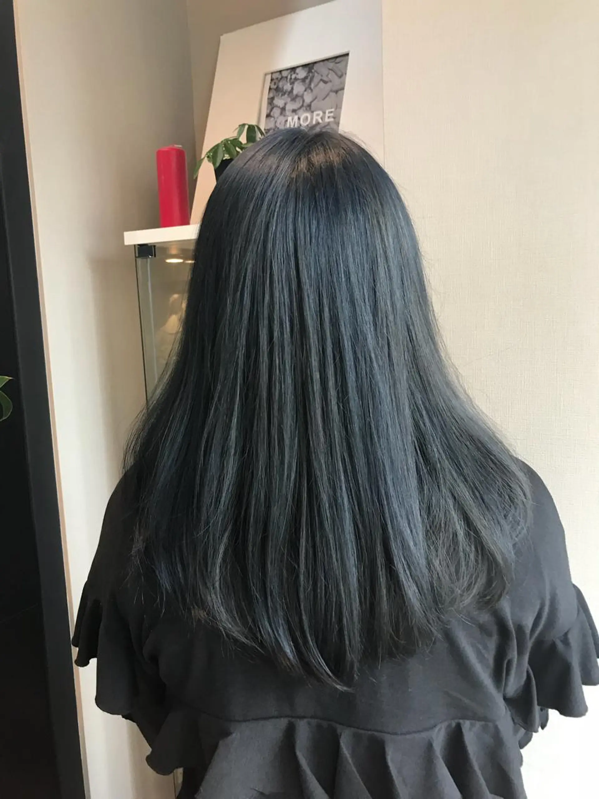 セミロング カラー アッシュ バレイヤージュ ベージュカラー ブルーカラー ブルージュ 立川、北口.ans 黒木 和大のヘアスタイル