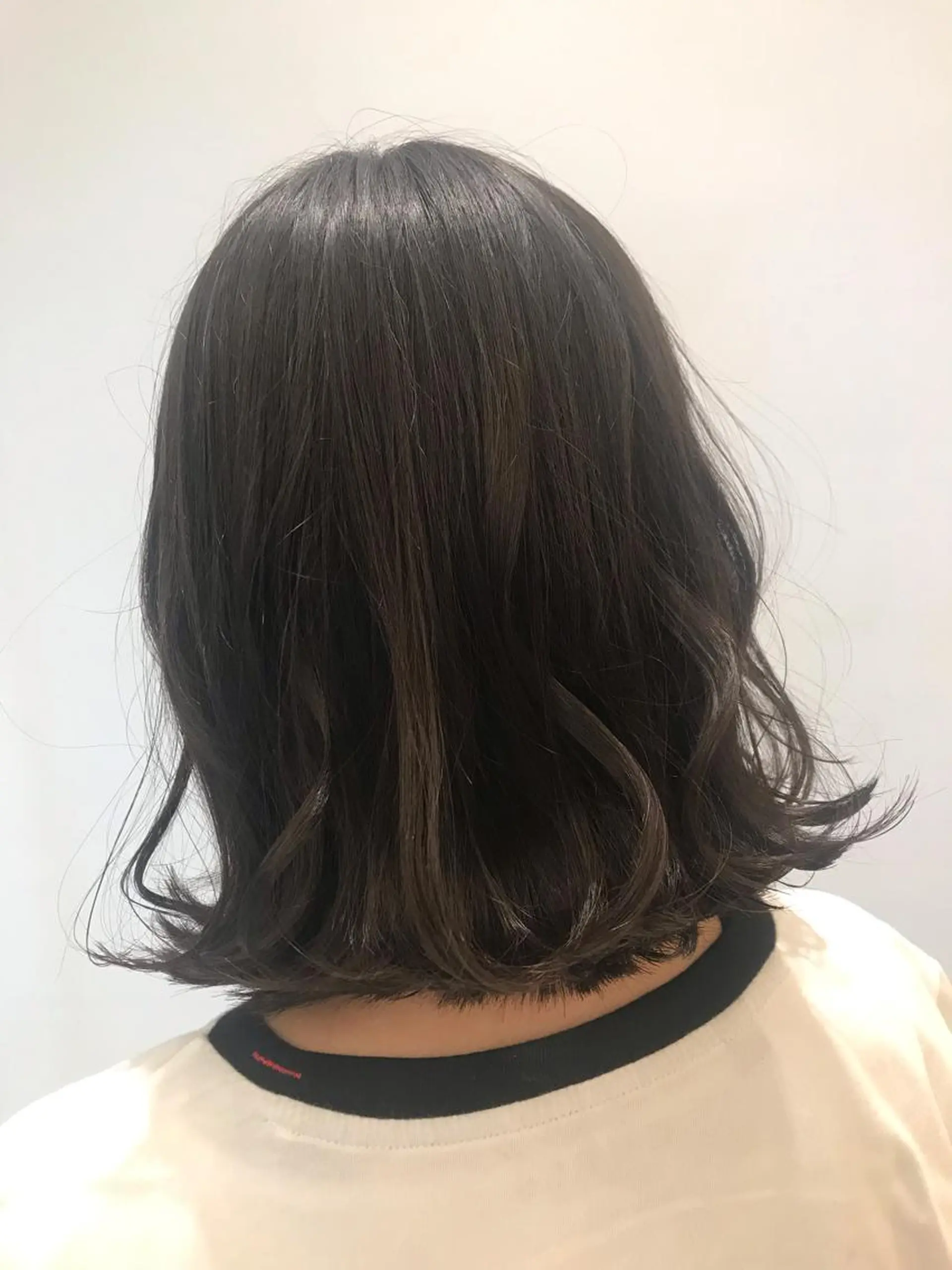 ミディアム カラー トレボー 聖蹟桜ヶ丘店所属・長谷部 成美のヘアスタイル