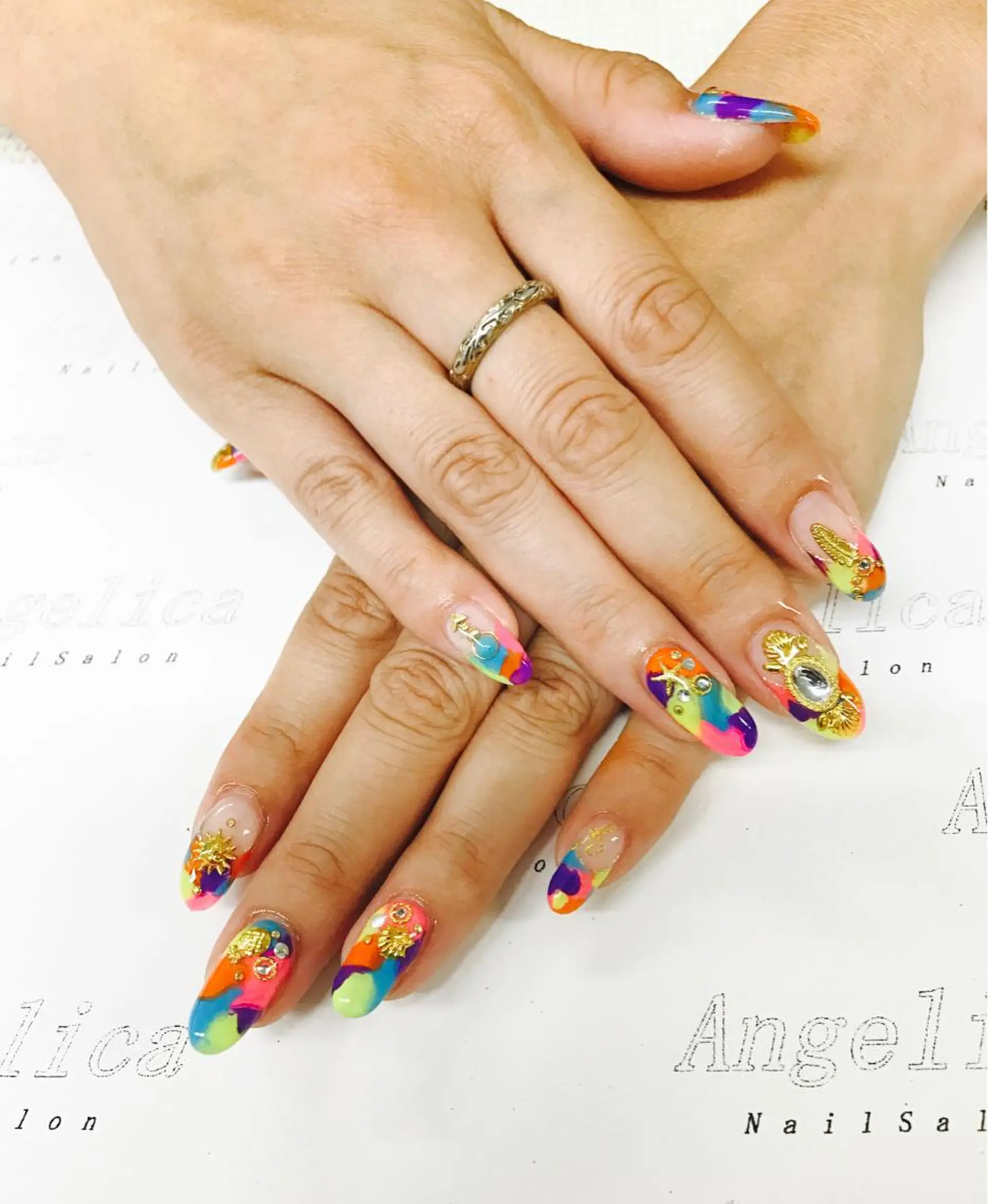 ネイル ハンドネイル Angelica ネイリストのネイルデザイン