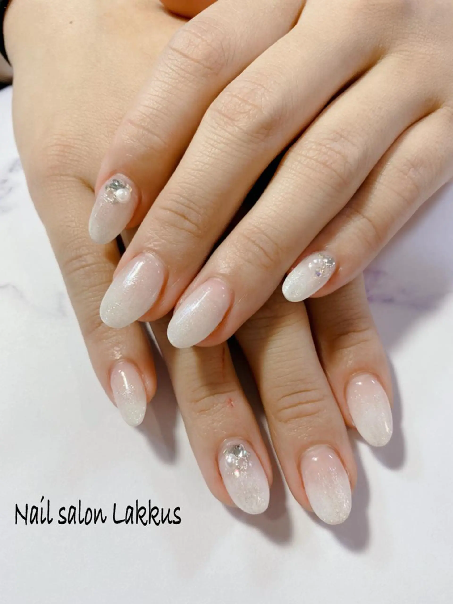 ネイル Lakkus T－CHIのネイルデザイン