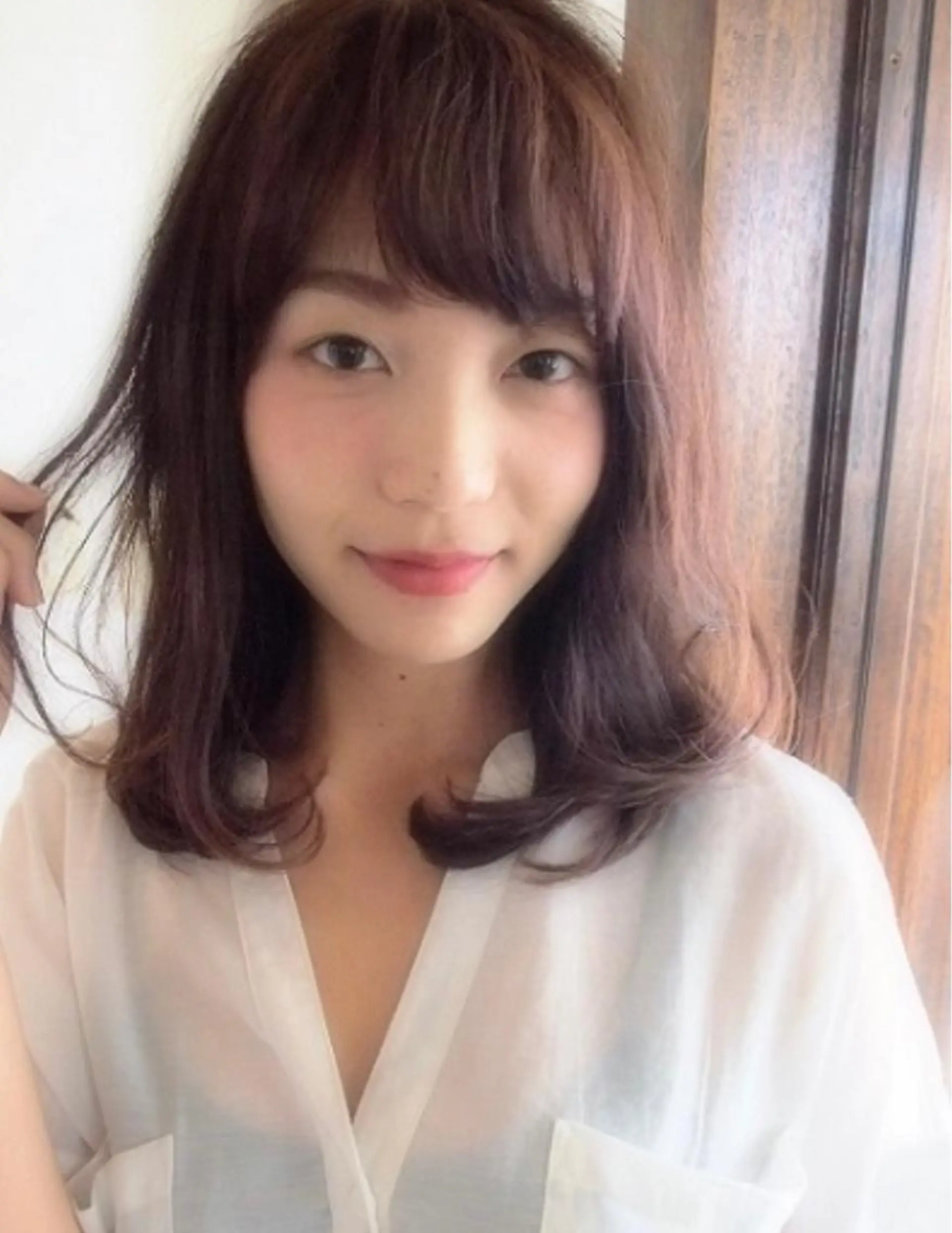 ミディアム カラー イルミナカラー カット ヘアカラー grand juteのヘアスタイル