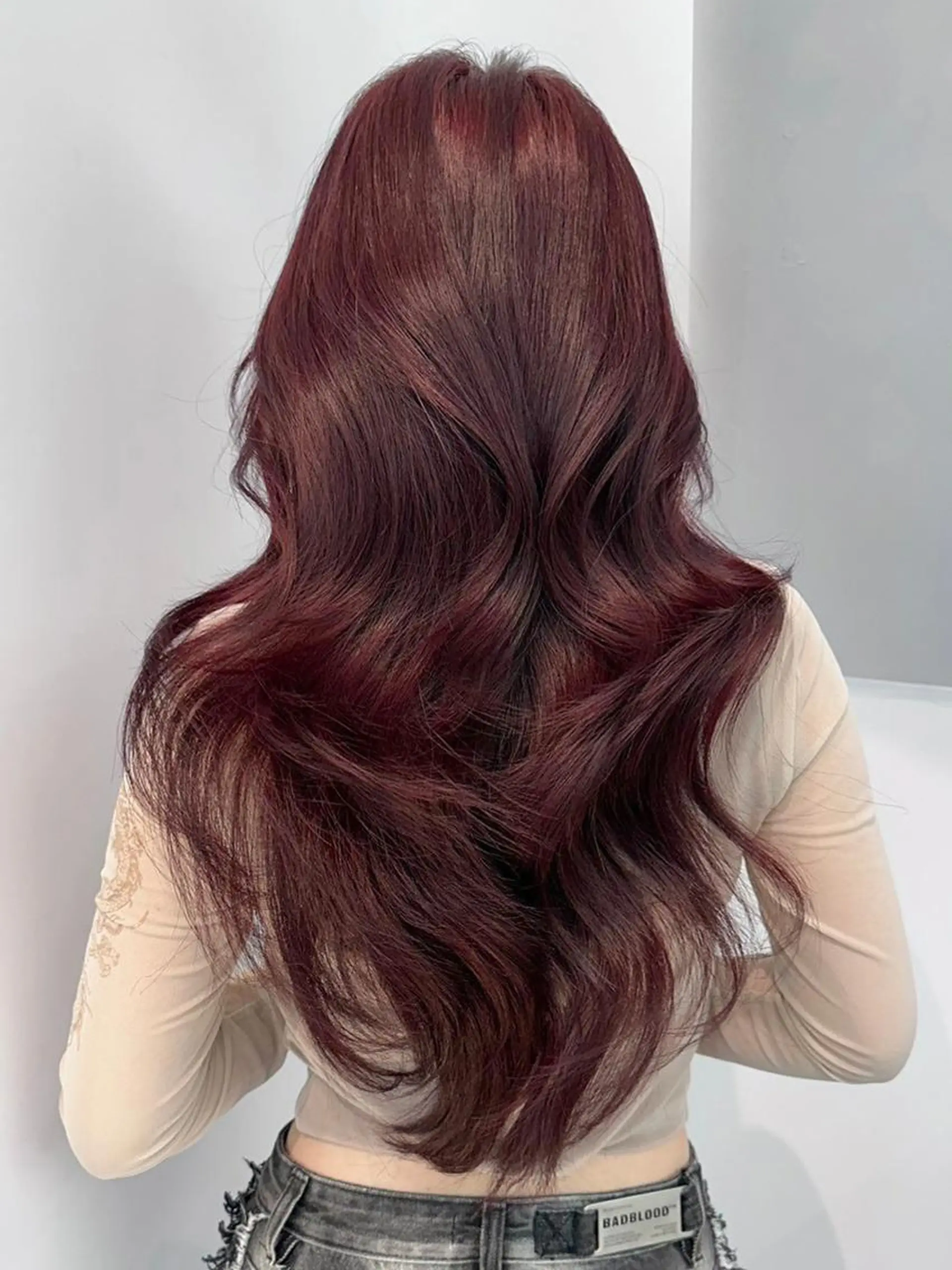カラー セミロング ピンクカラー くびれヘア レイヤーカット カット ヘアカラー トリートメント ITby ALBUM 北千住店のヘアスタイル