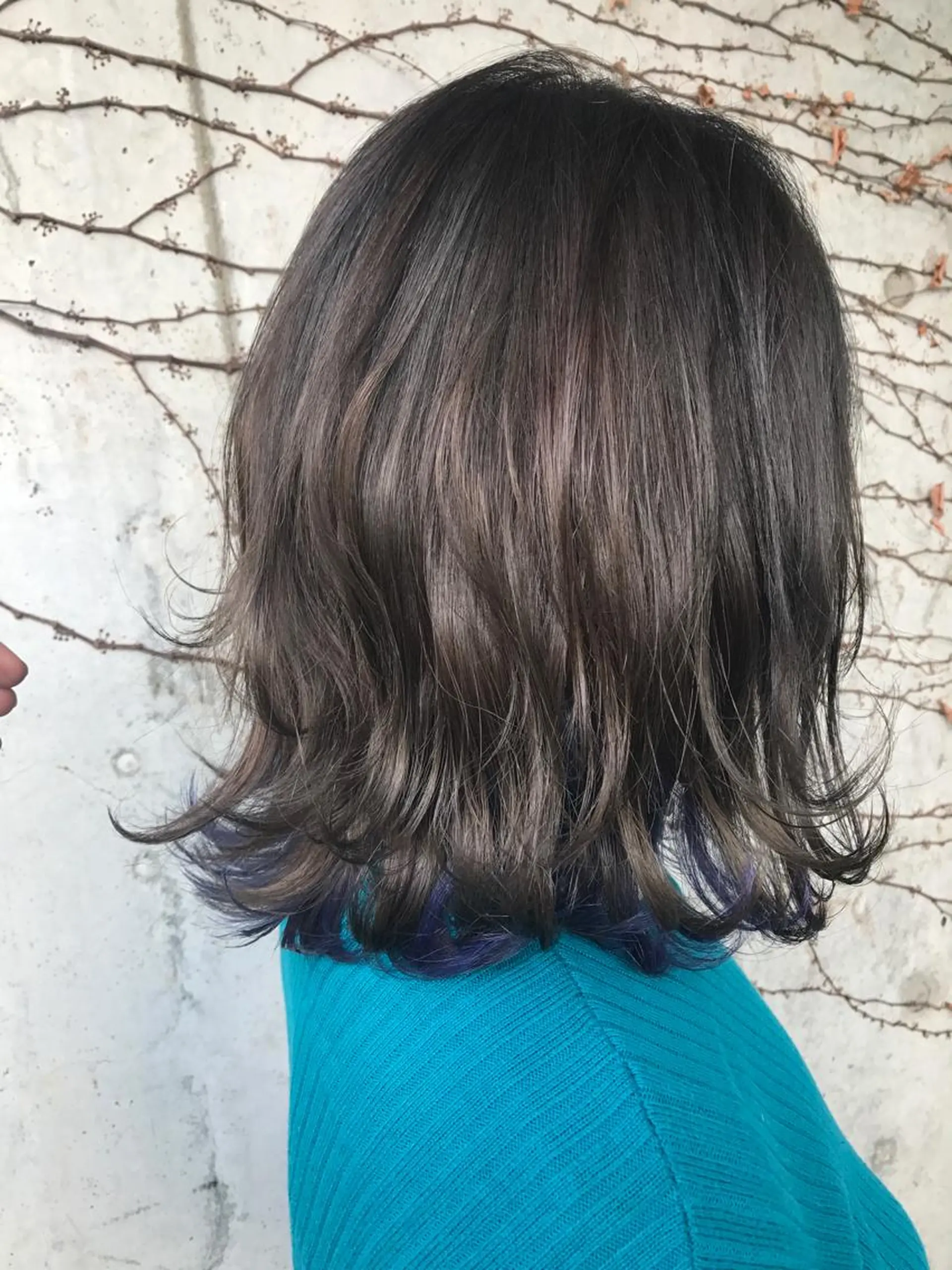 ミディアム カラー ヘアアレンジ ブルーカラー グレージュ 代官山/恵比寿所属・髪質改善/縮毛矯正 専門　代官山/恵比寿のヘアスタイル