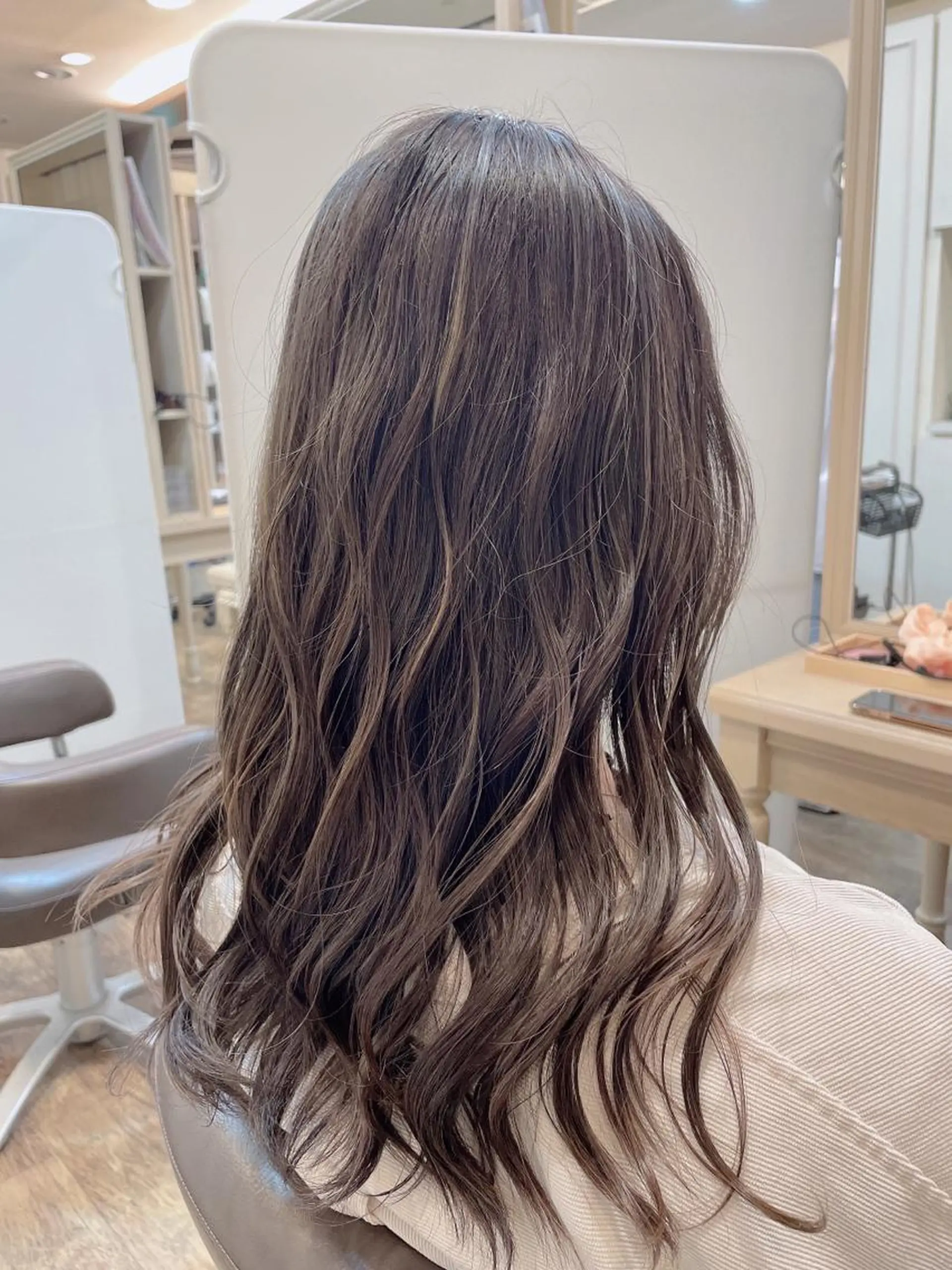 ロング ハイライト カット ヘアカラー 韓国ヘア/レイヤー 🇰🇷/艶髪/長橋のヘアスタイル