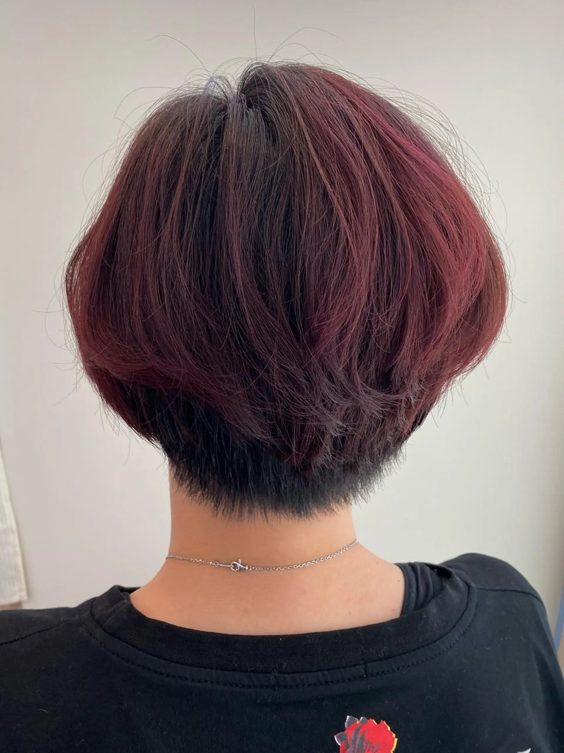 ショート カラー ✴︎ヒラガカナ✴︎ ECLAT HAIRのヘアスタイル