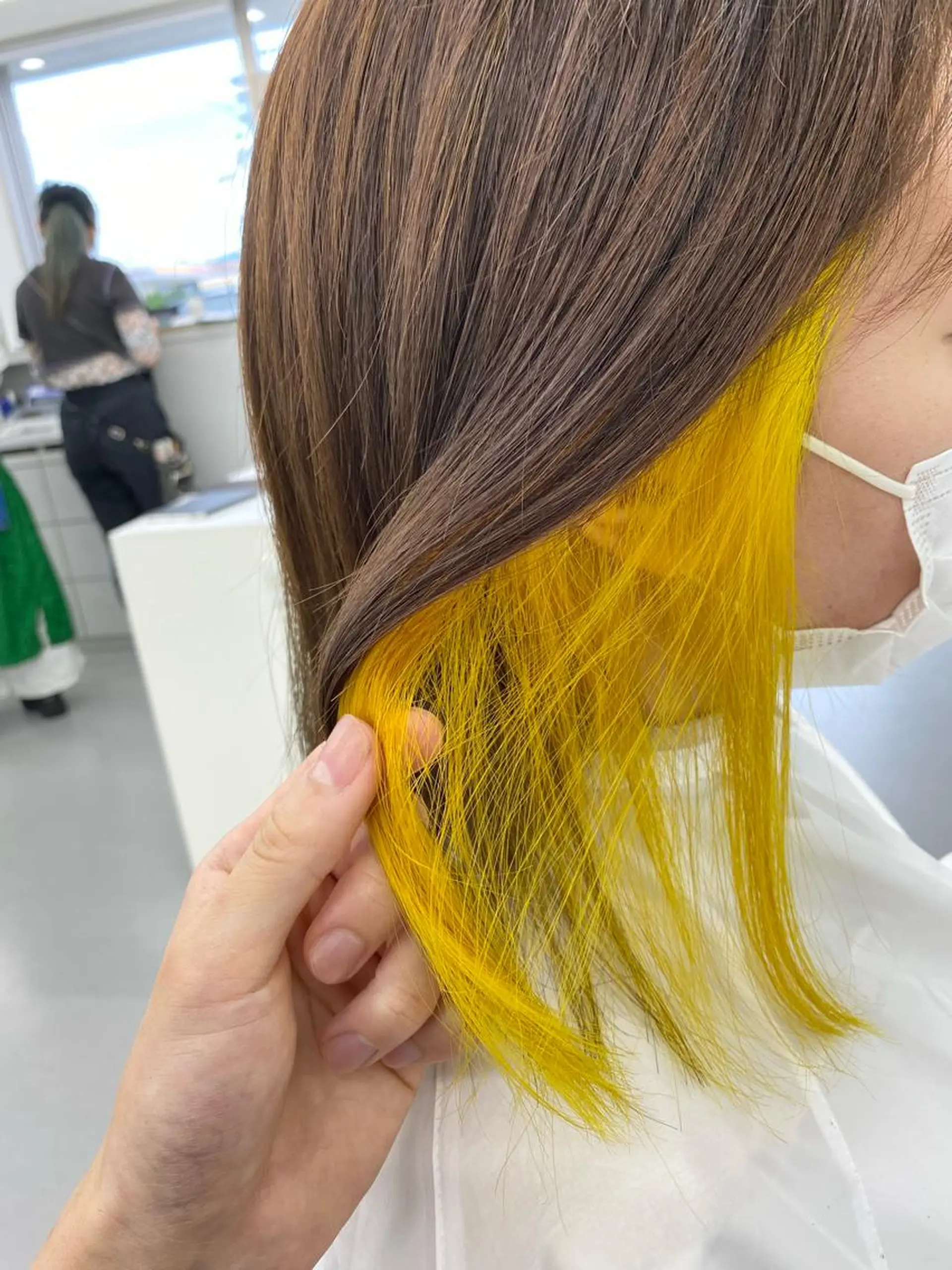 カラー イエローカラー 小岸 竜のヘアスタイル