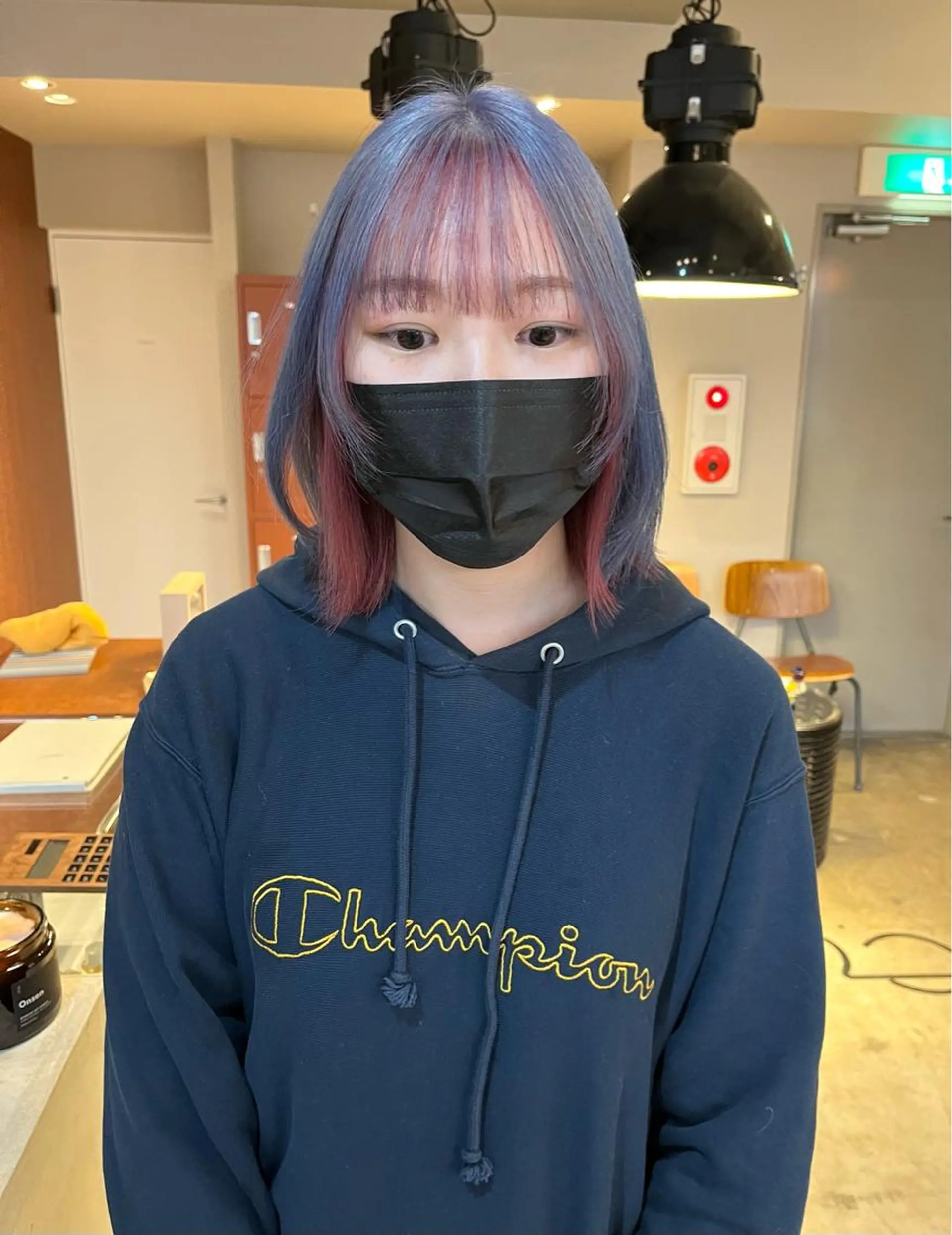 ミディアム カラー ブルーカラー ピンクカラー ヘアカラー トリートメント 🩷ハイトーン透明感 レイヤー🩷ユリカのヘアスタイル