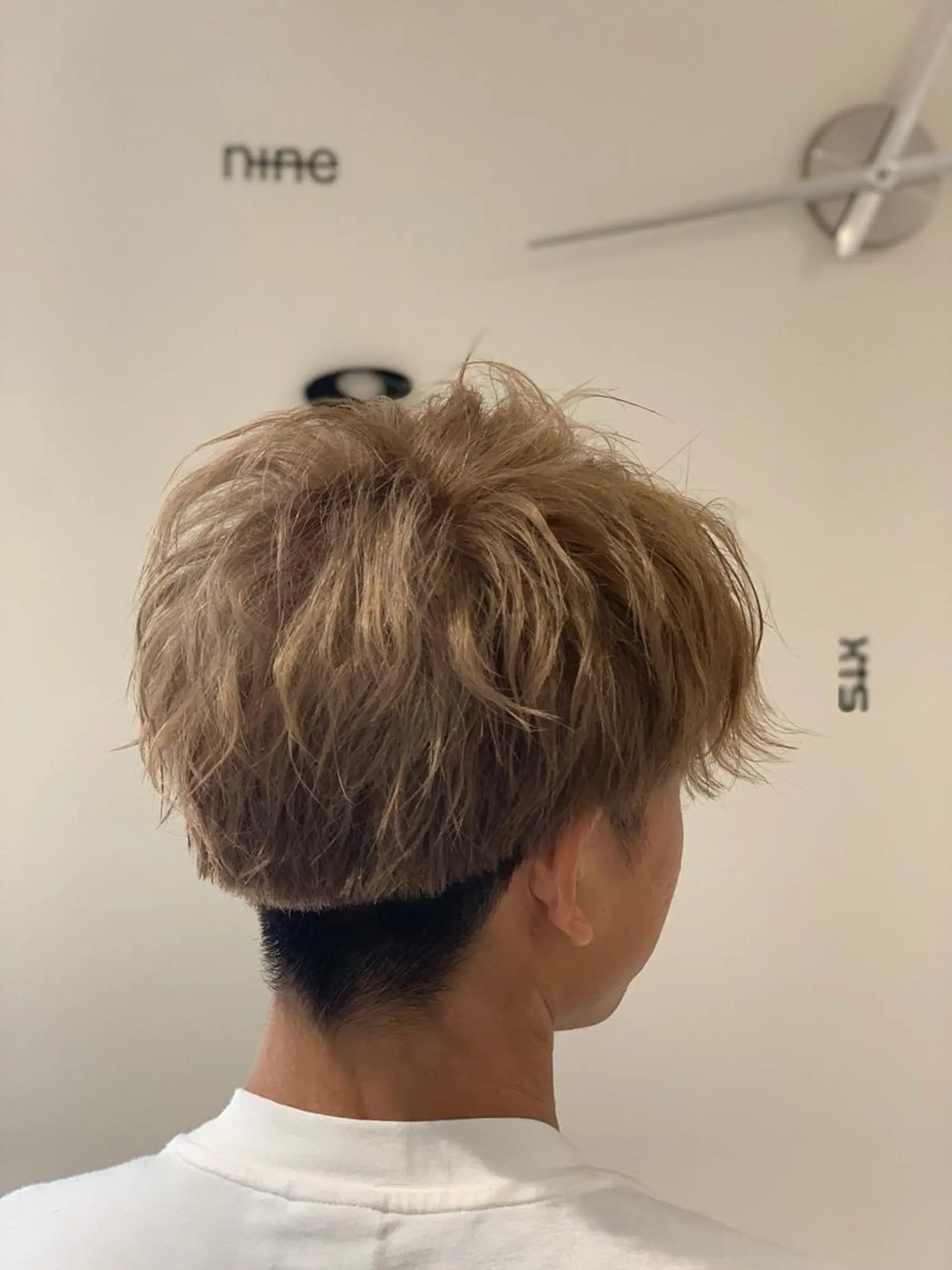 ショート カラー メンズ ヘアカラー 松吉 純平のヘアスタイル