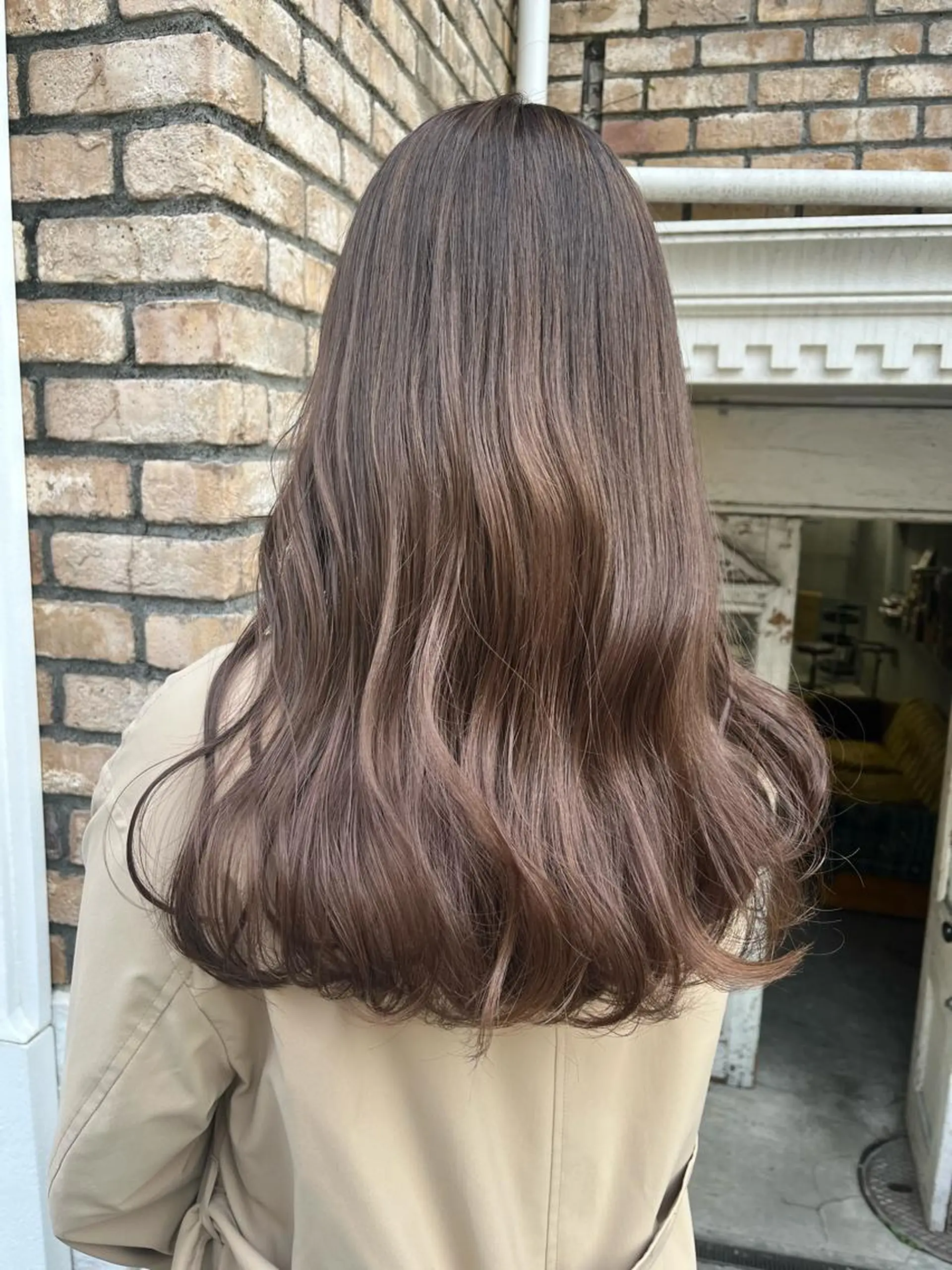 ロング カラー ヘアアレンジ ベージュカラー ダブルカラー グレージュ ラベンダーカラー ラベンダーベージュ カット ヘアカラー トリートメント レイヤー/グレージュ 🤍奥開梨恵のヘアスタイル