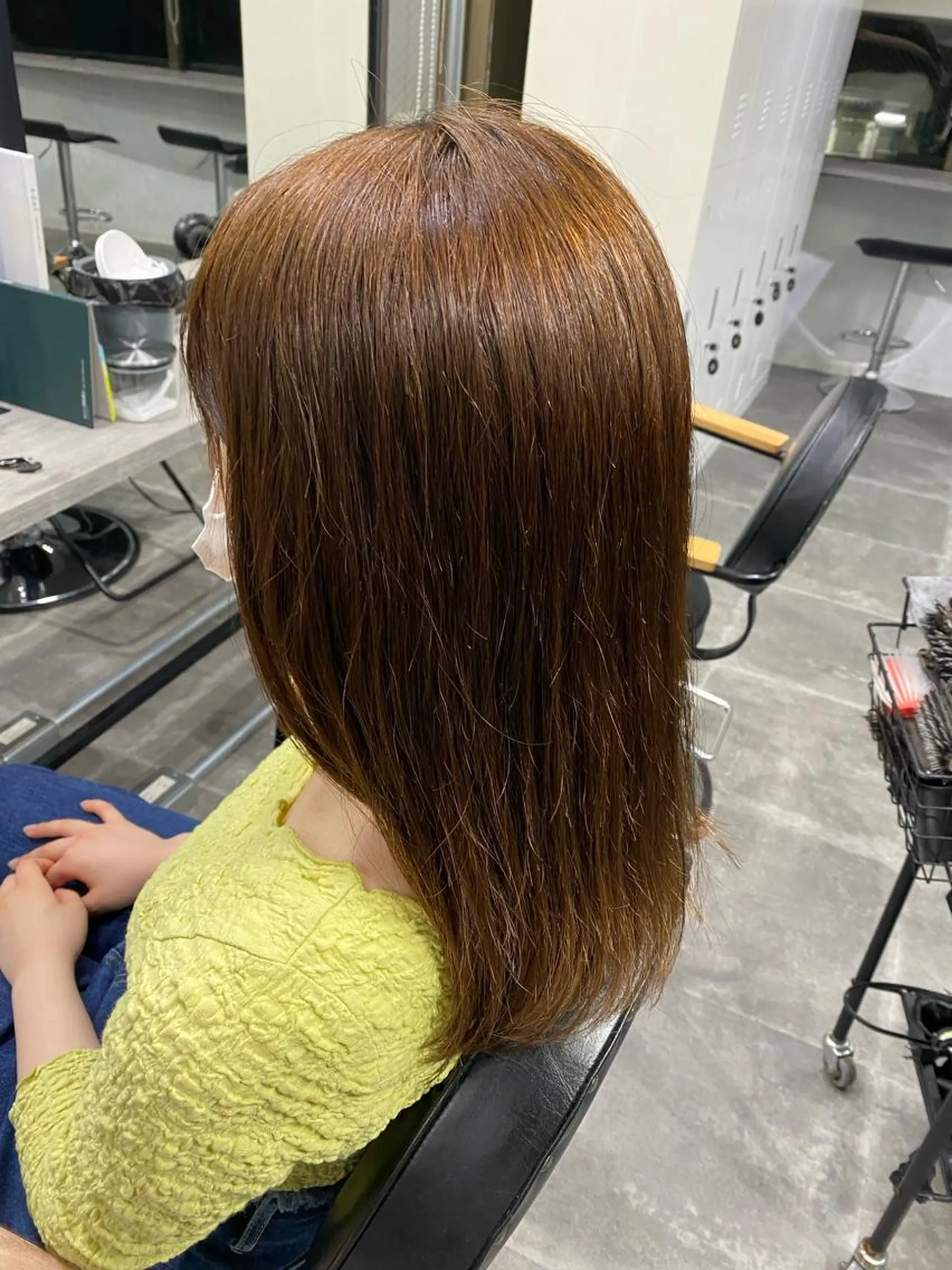 ミディアム カットモデル/ 吉本 彩夏のヘアスタイル