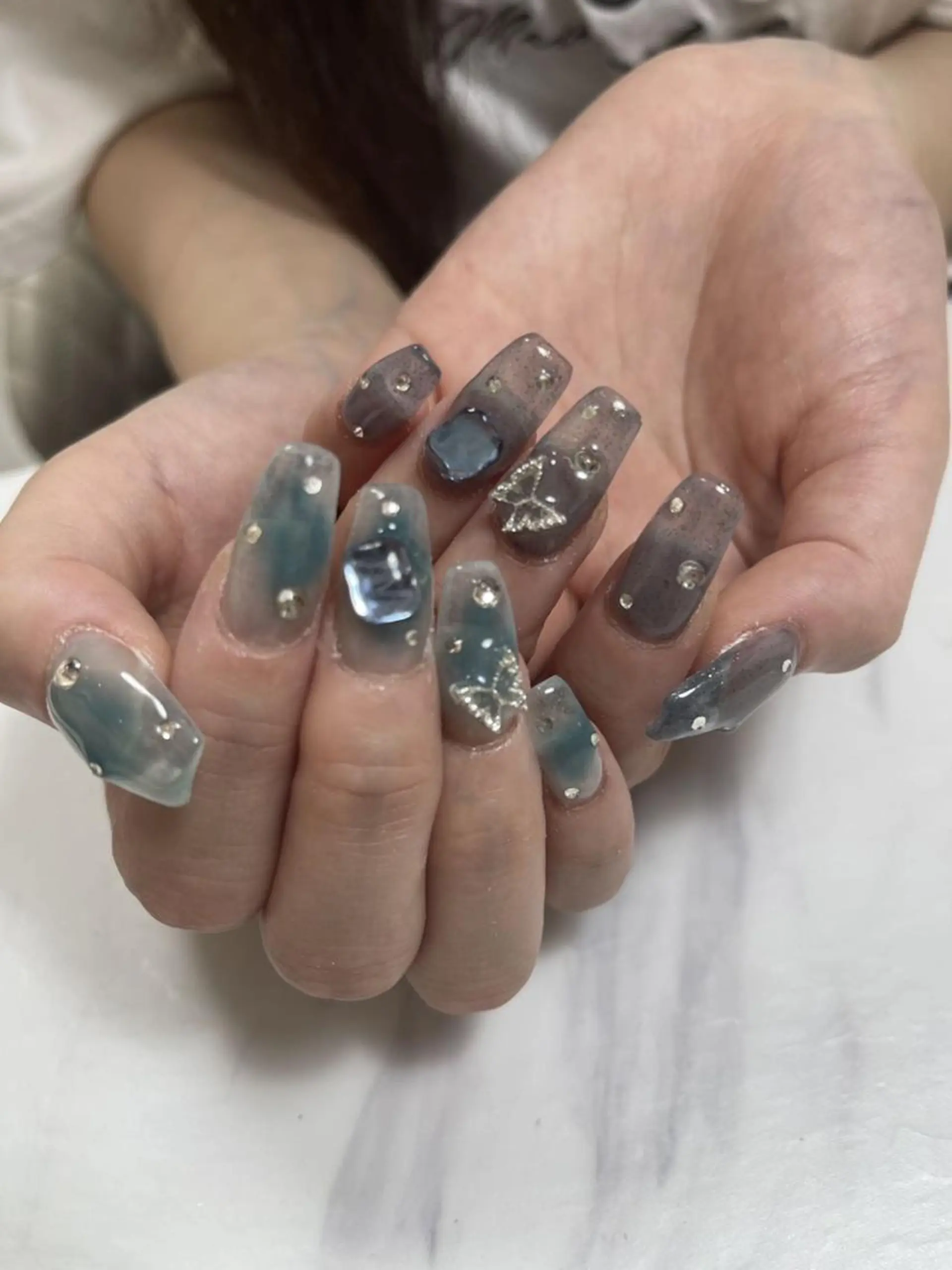 ネイル ハンドネイル Yuli ネイルのネイルデザイン