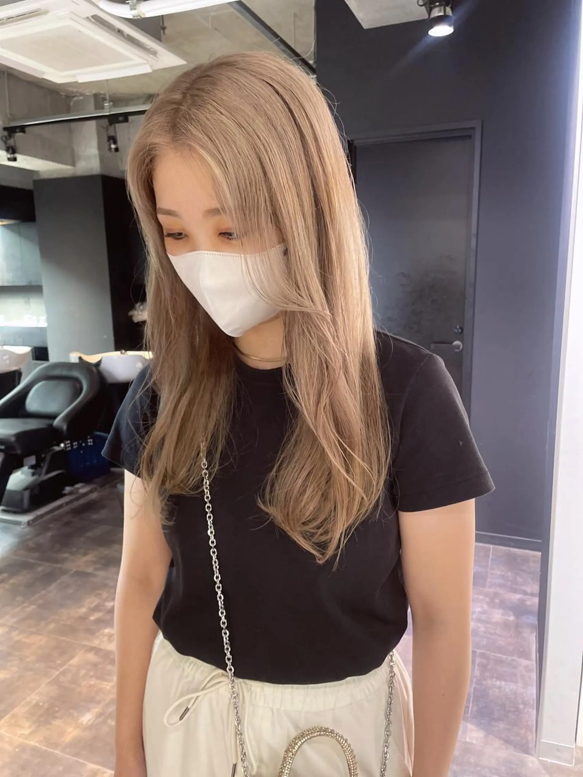 セミロング カラー ブリーチ 心斎橋/ブリーチ minamiのヘアスタイル