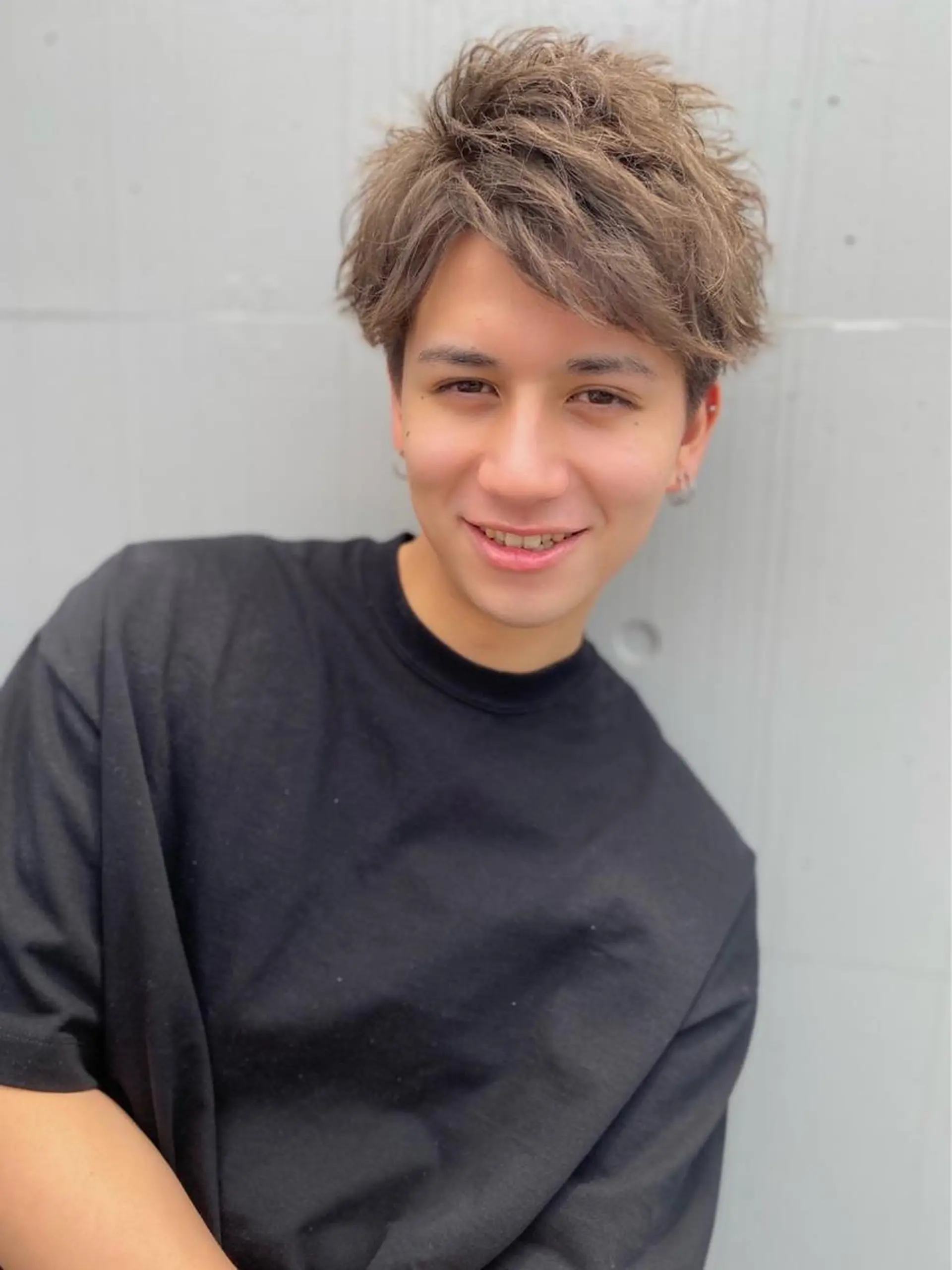 メンズ ヘアカラー メンズパーマ特化 荻田知也のヘアスタイル
