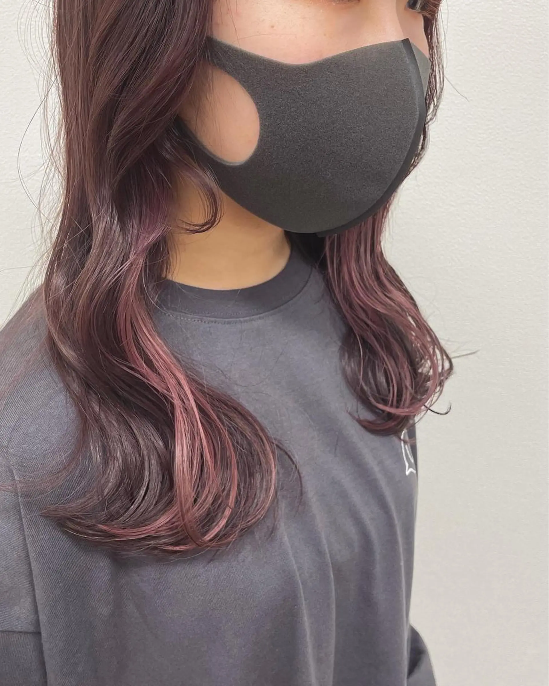 ロング カラー ヘアアレンジ インナーカラー ラベンダーカラー ラベンダーピンク ピンクカラー ヨシンモリ カット ヘアカラー トリートメント 酸性縮毛矯正🧴韓国 レイヤー/髪質改善のヘアスタイル