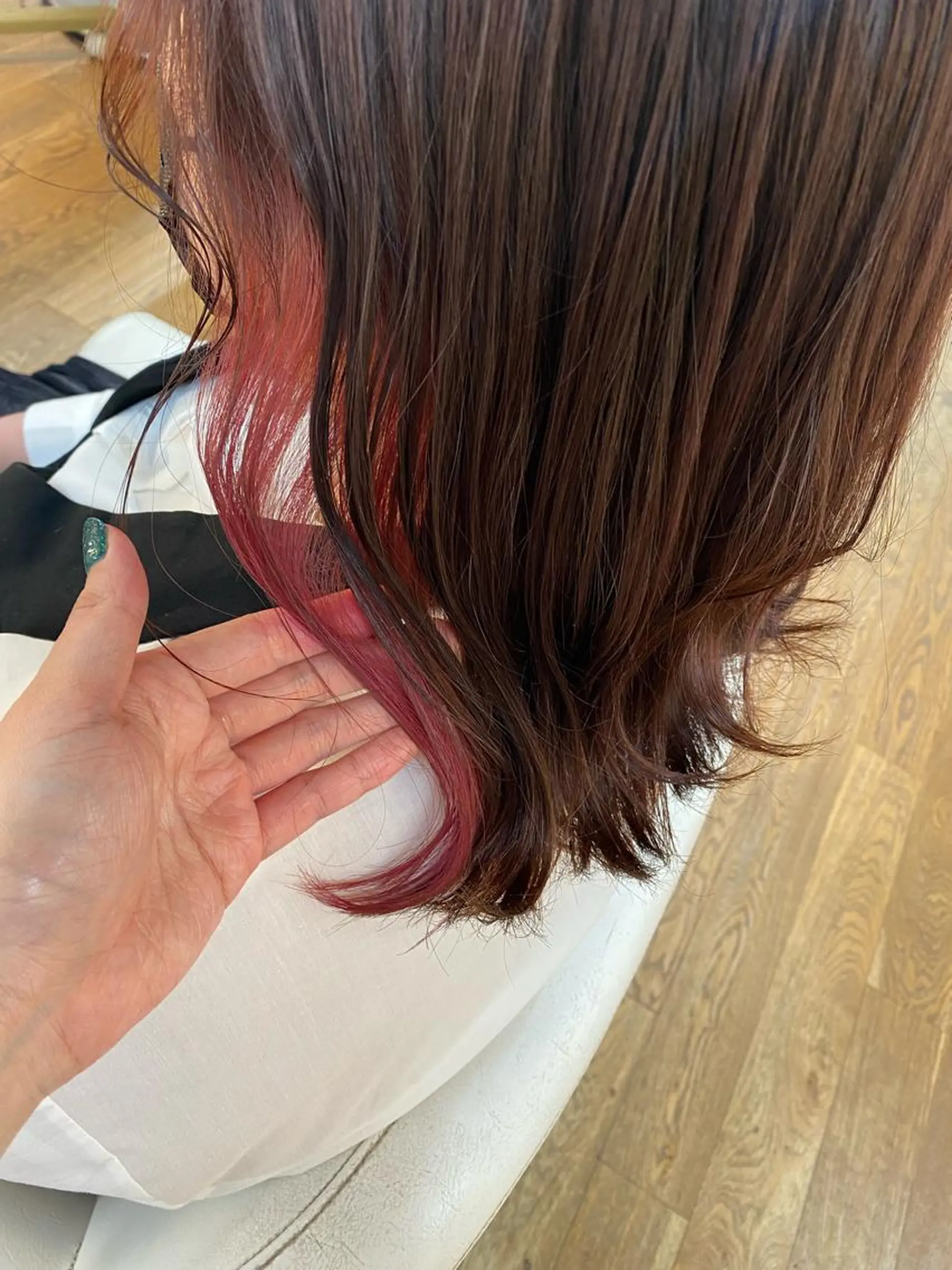 ミディアム カラー ヘアアレンジ インナーカラー ピンクカラー 韓国ヘア sasugaのヘアスタイル