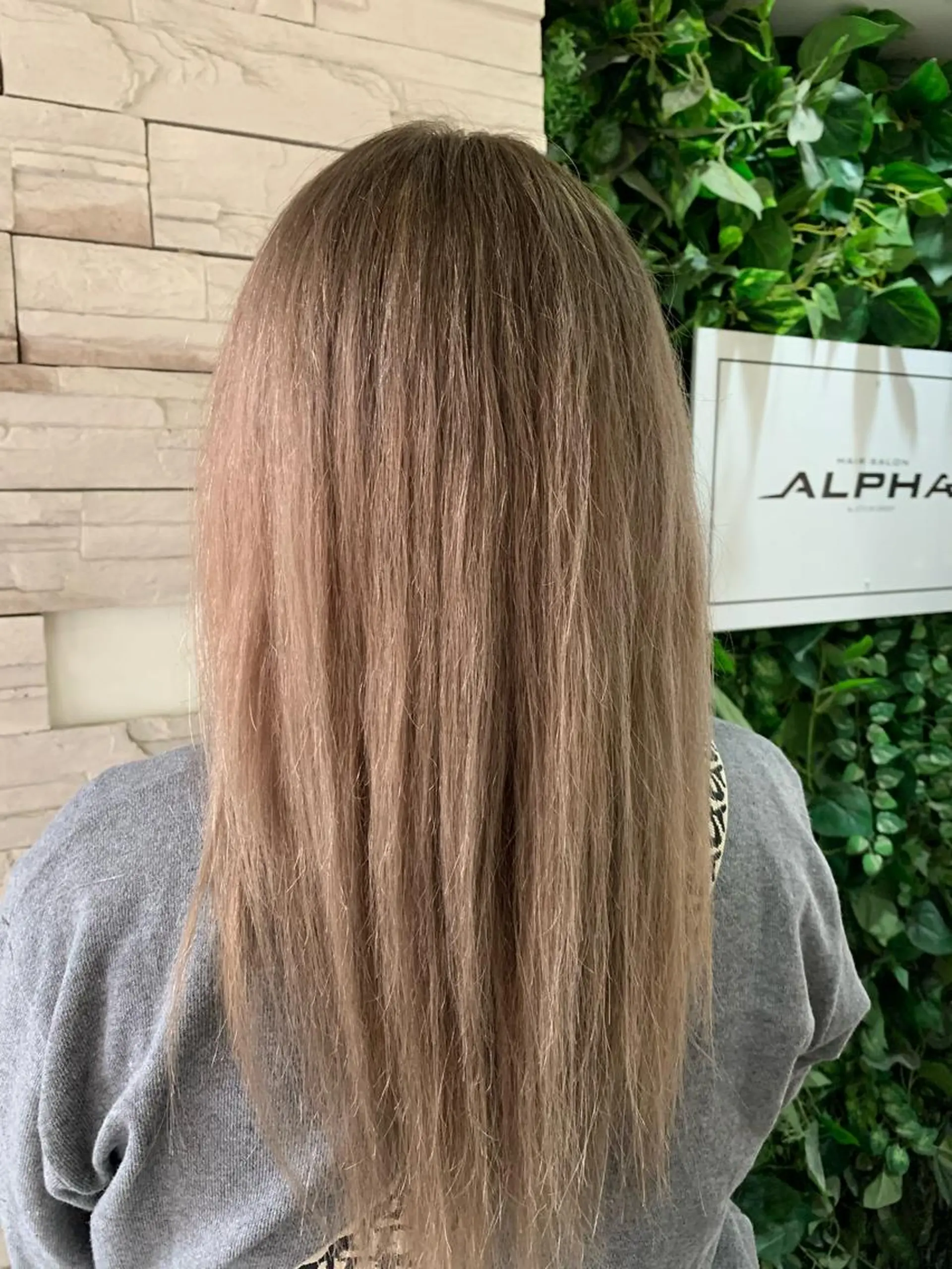 ロング 韓国ヘア×ハイトーン AYA💫のヘアスタイル