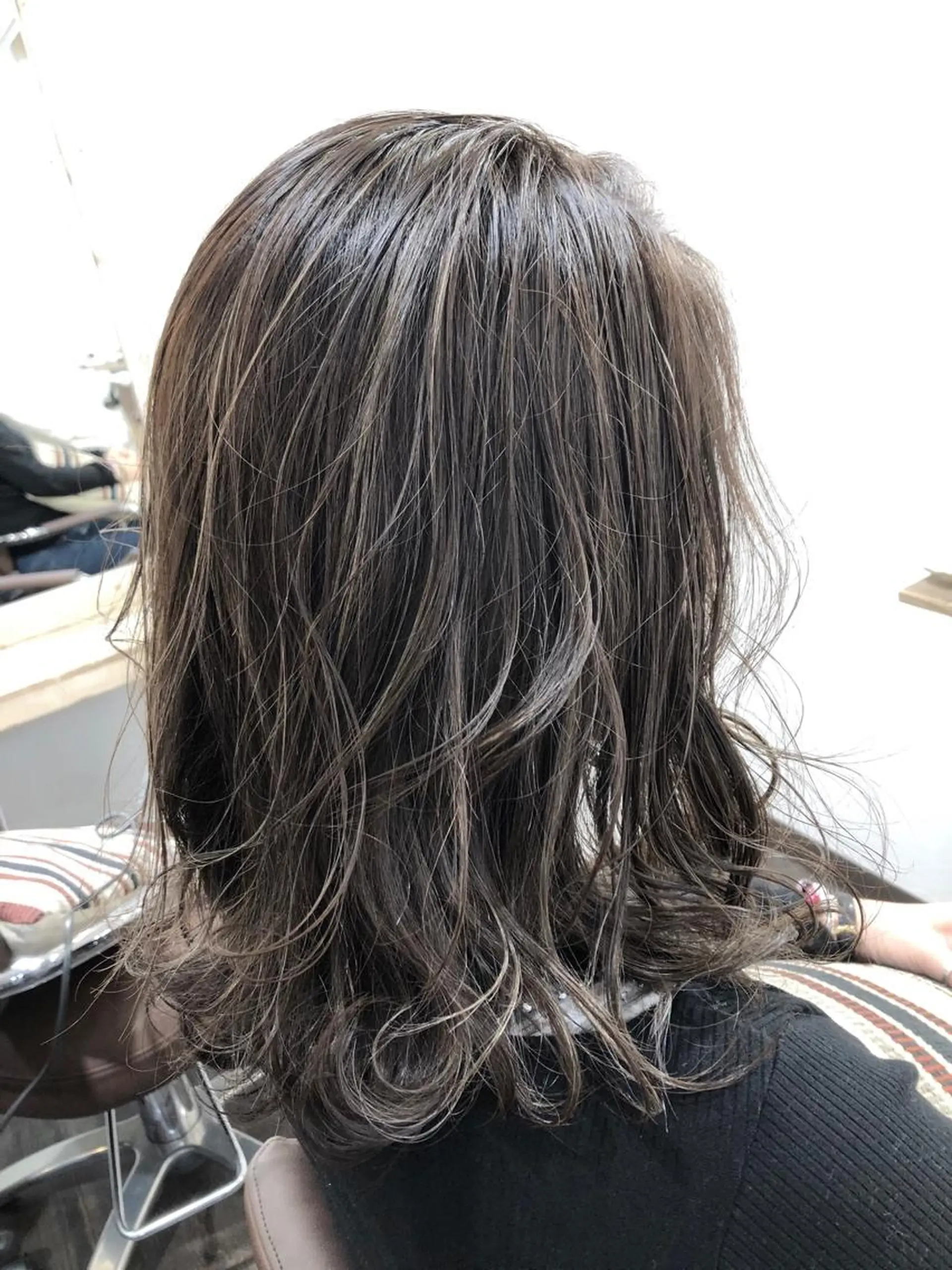 ミディアム カラー アディクシーカラー ブリーチ ケアブリーチ ハイライトカラー ハイライト カット ヘアカラー トリートメント 浦山 和之のヘアスタイル