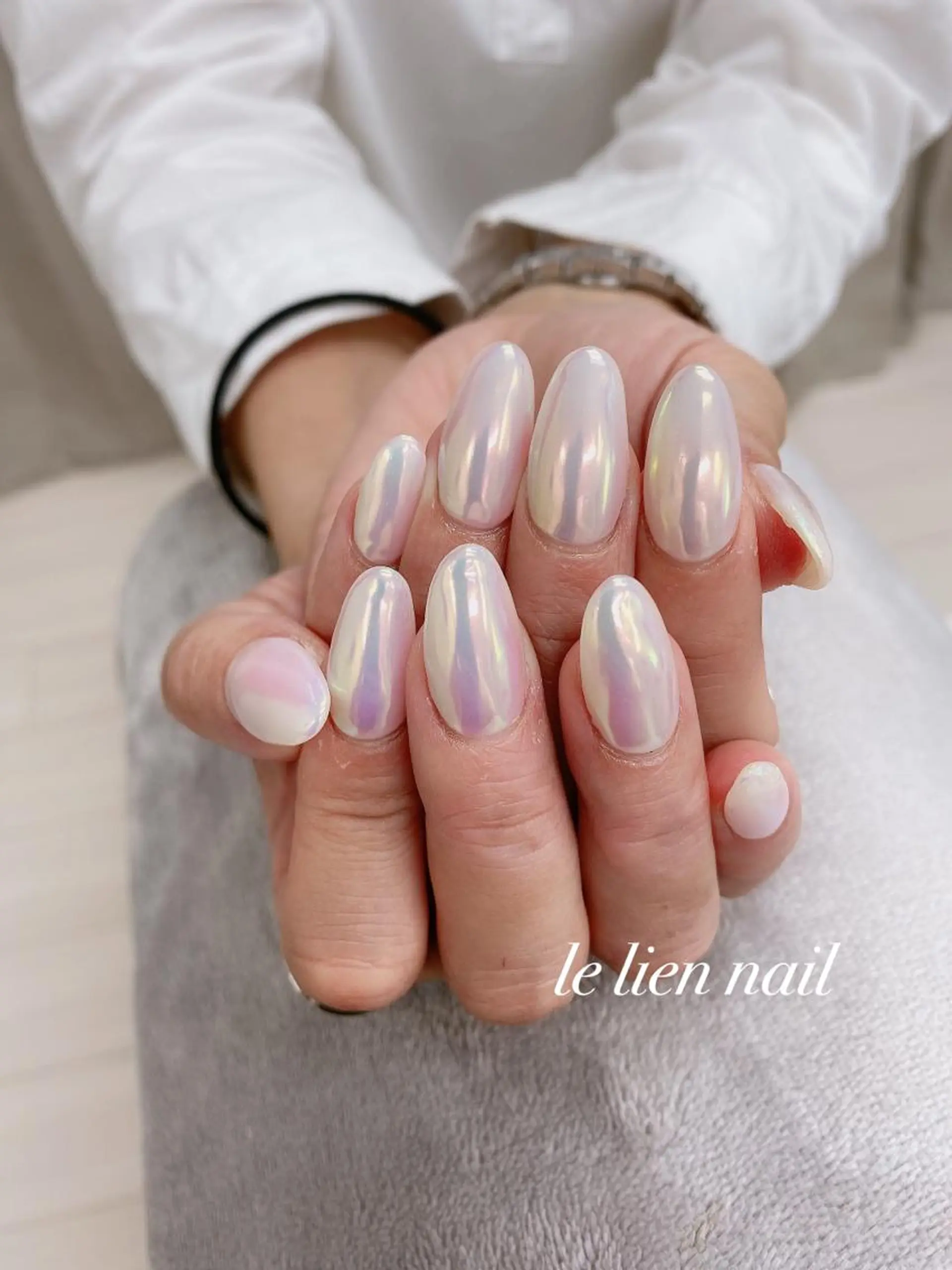 ネイル オーロラネイル ミラーネイル ワンカラーネイル ハンドネイル le lien nailのネイルデザイン