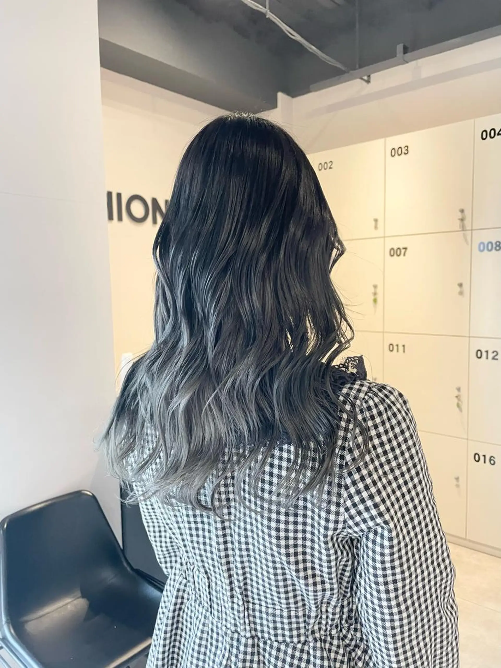 ミディアム カラー バレイヤージュ ハイトーンカラー レイヤーカット ヘアカラー トリートメント ブリーチ👩‍🦳/ ‪✂︎MANAMIのヘアスタイル