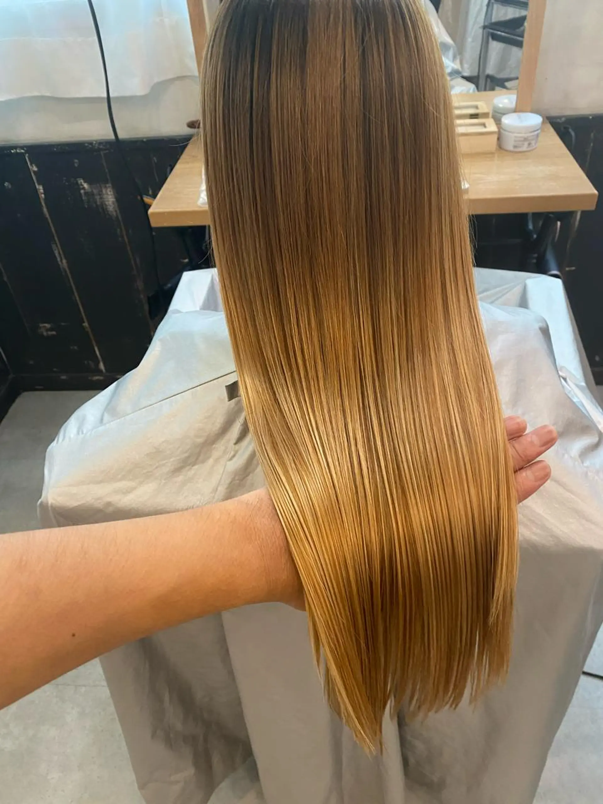 ロング カラー パーマ ヘアアレンジ アッシュ バレイヤージュ ミストバング ブリーチ  フェイスフレーミング カット ヘアカラー 縮毛矯正 トリートメント AUBE HAIRazul吉祥寺所属・髪質改善✨幹細胞✨ ウルツヤ🌈清水　祥のヘアスタイル