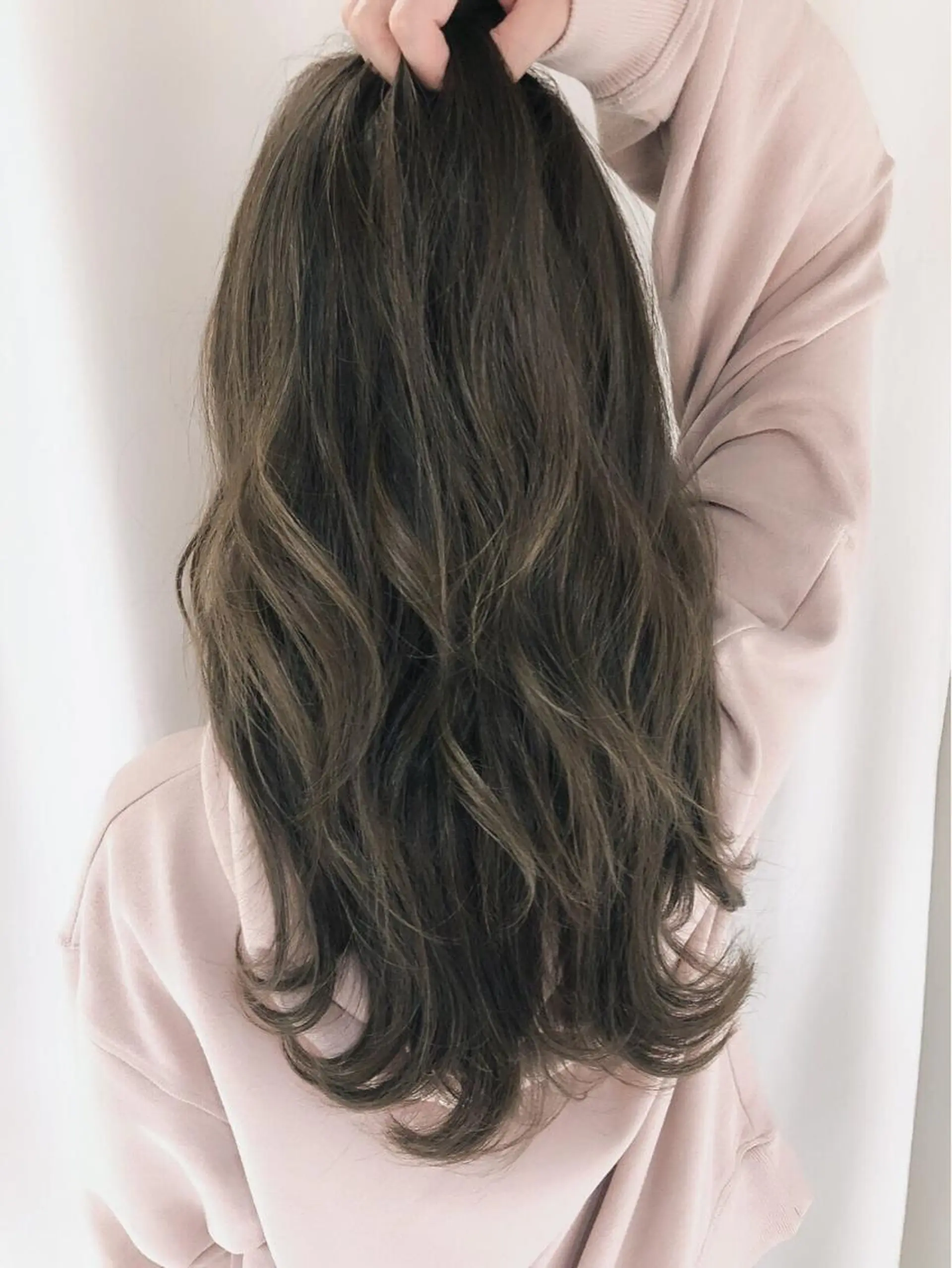 ミディアム カラー パーマ ヘアアレンジ ネイル マツエク・マツパ アッシュ アッシュグレー アッシュグレージュ バレイヤージュ グラデーションカラー ヘアカラー トリートメント 竹内ケンゴ🇰🇷 EIGHT藤沢のヘアスタイル